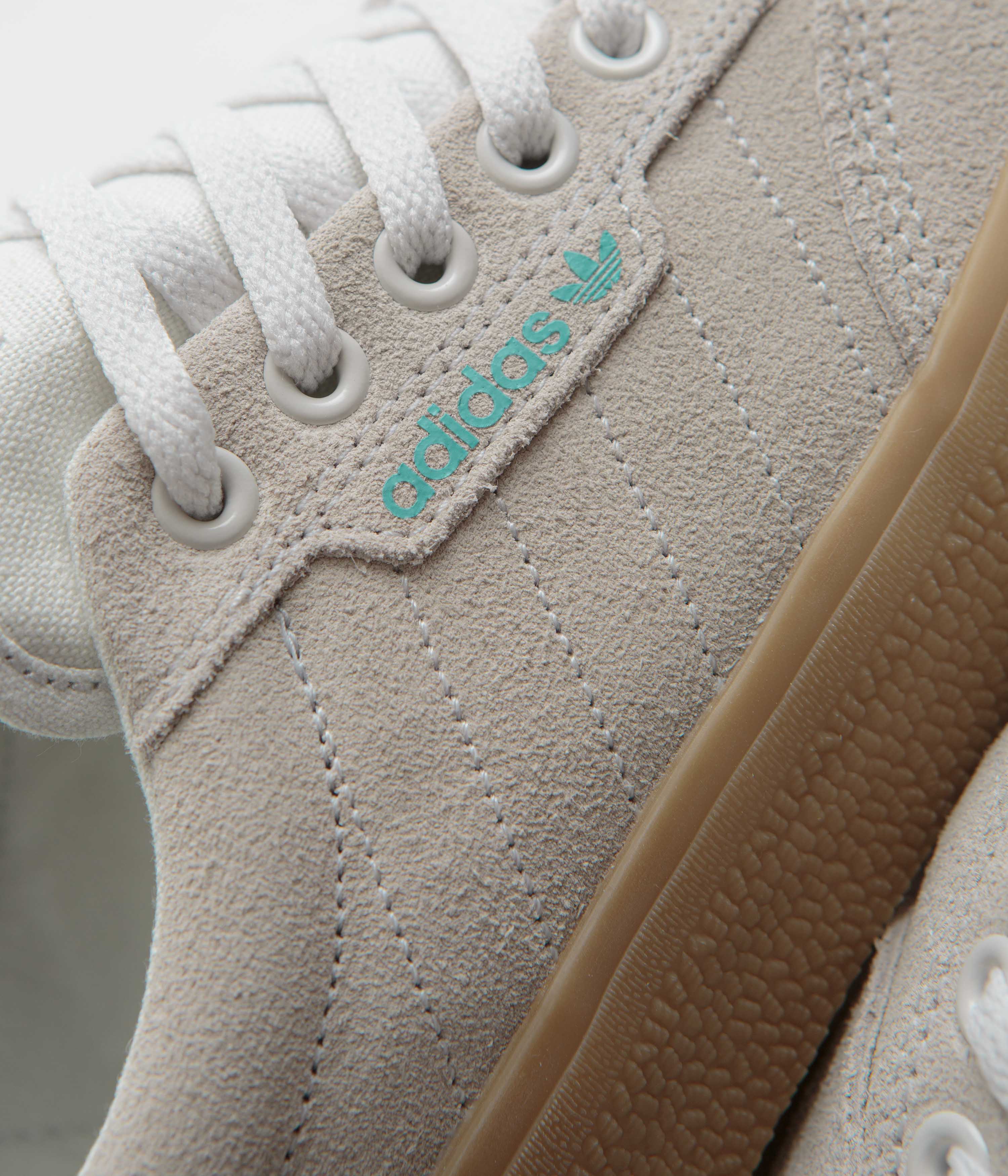 Adidas 3MC Shoes - Chalk White / Glory Green / Gum4 - Image 3
