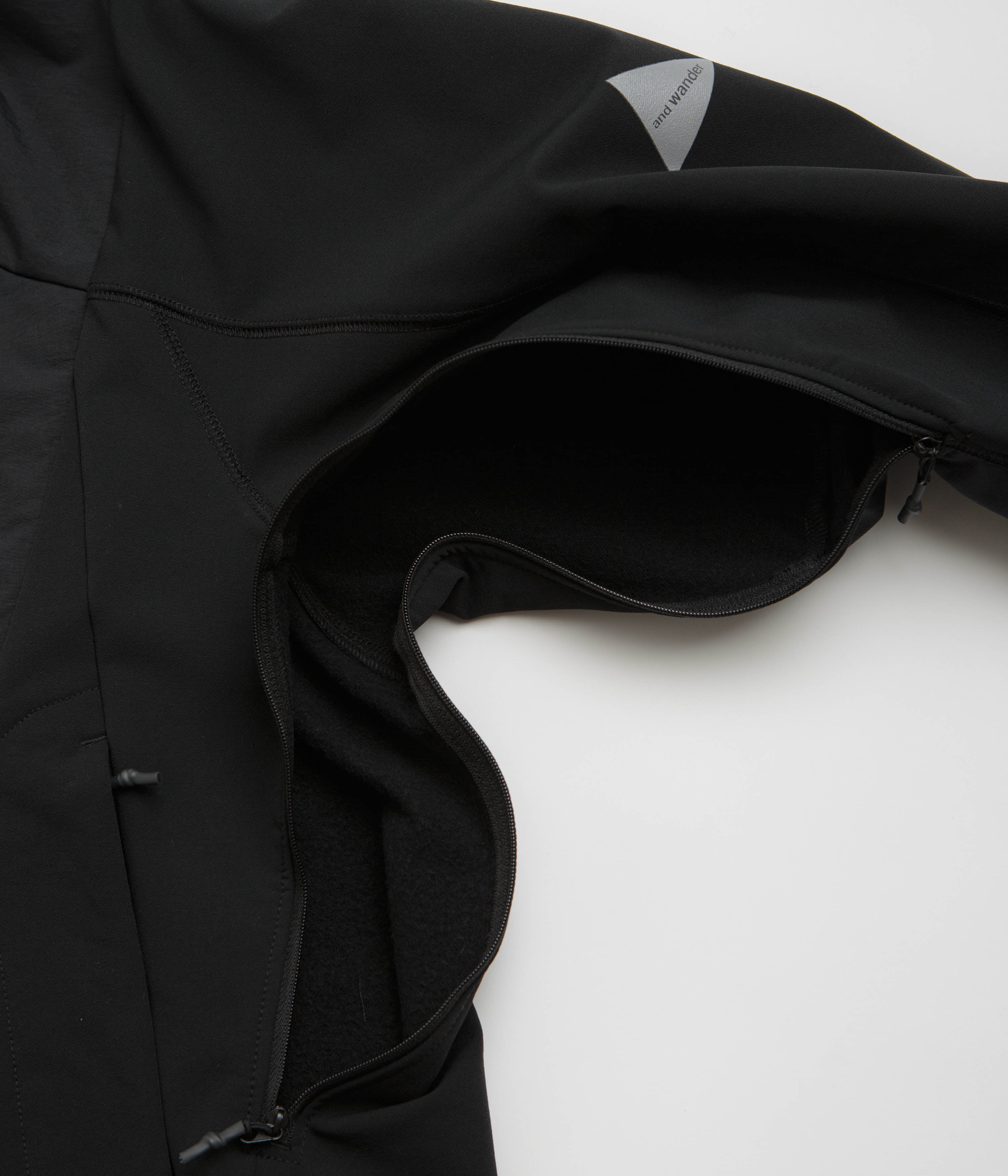 and wander Stretch Shell Jacket - Black - Image 10