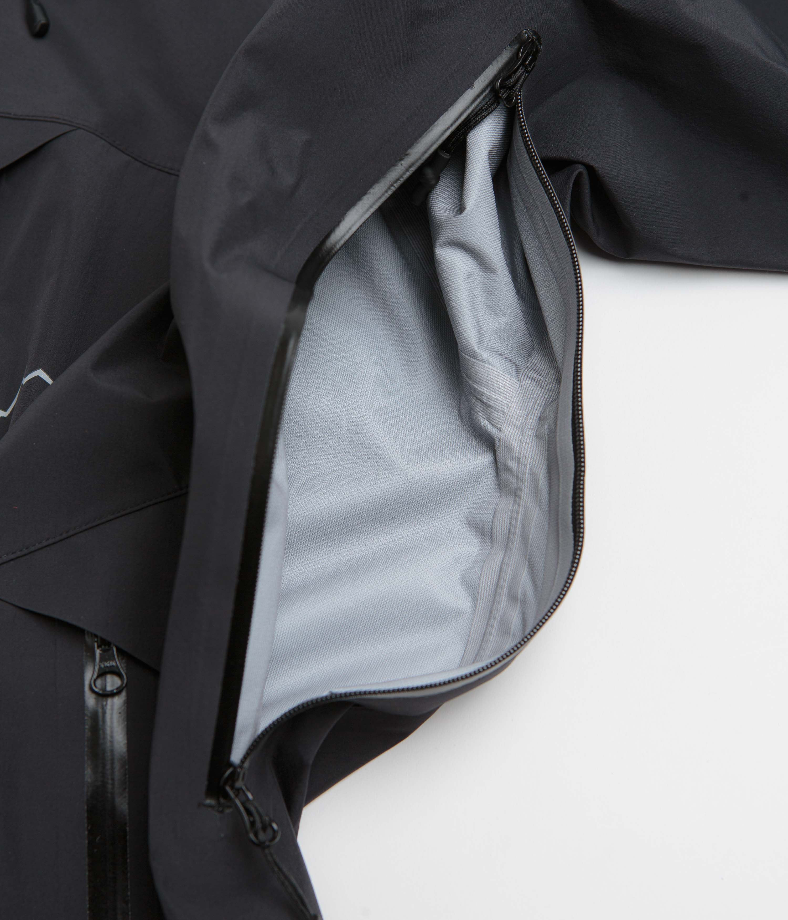 Cayl 2 Light Shield Jacket - Black - Image 7