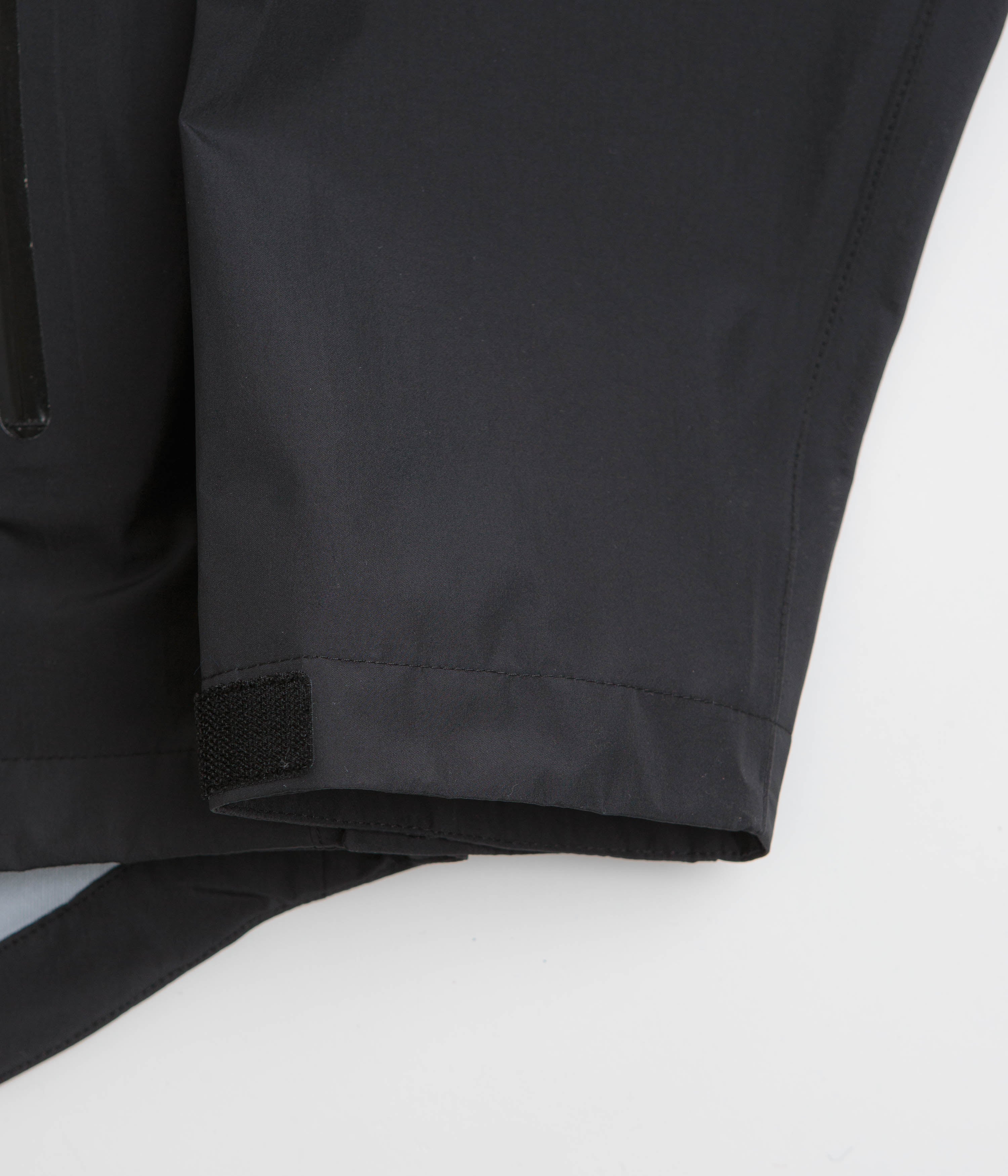 Cayl 2 Light Shield Jacket - Black - Image 8