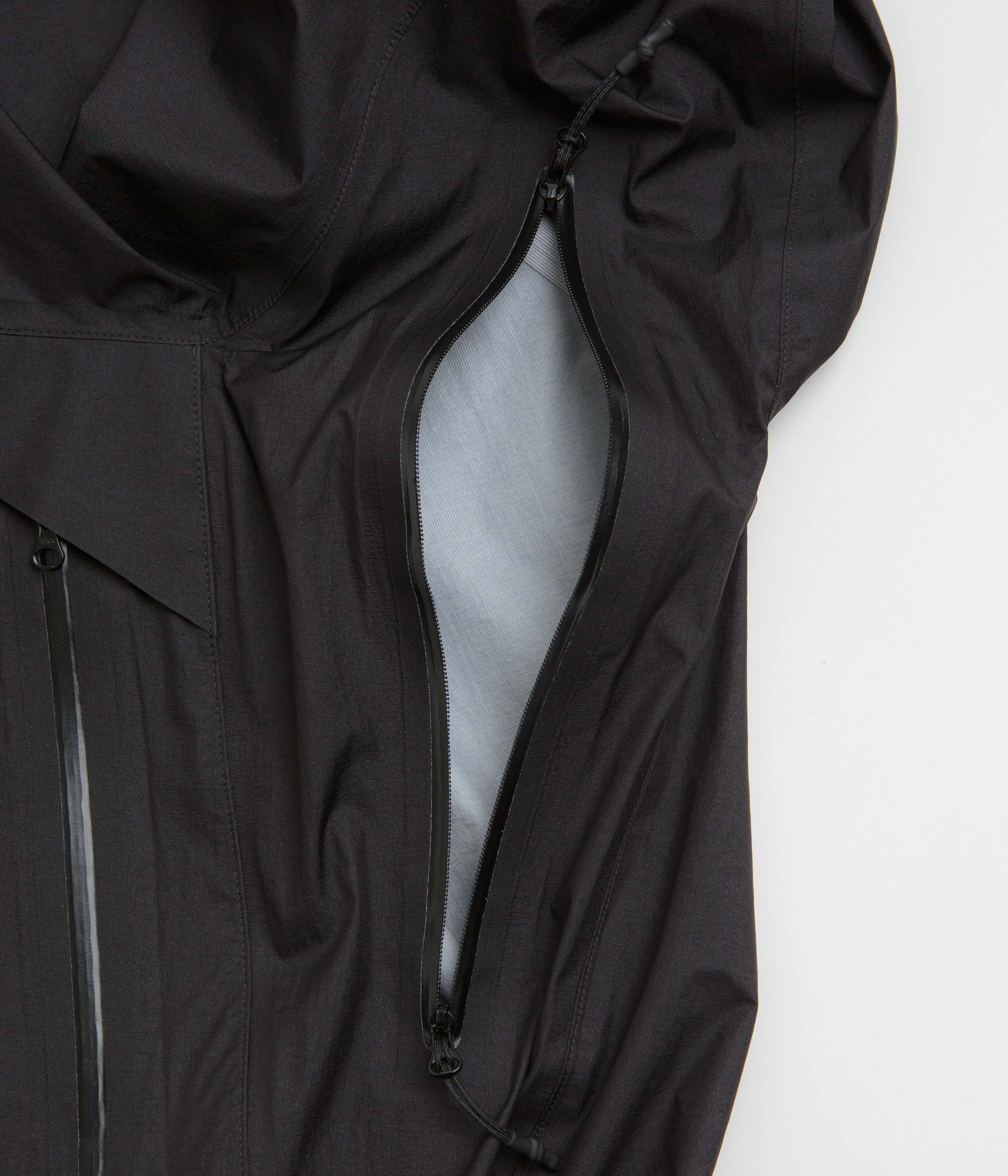 Cayl Light 3L Double Zip Jacket - Black - Image 7