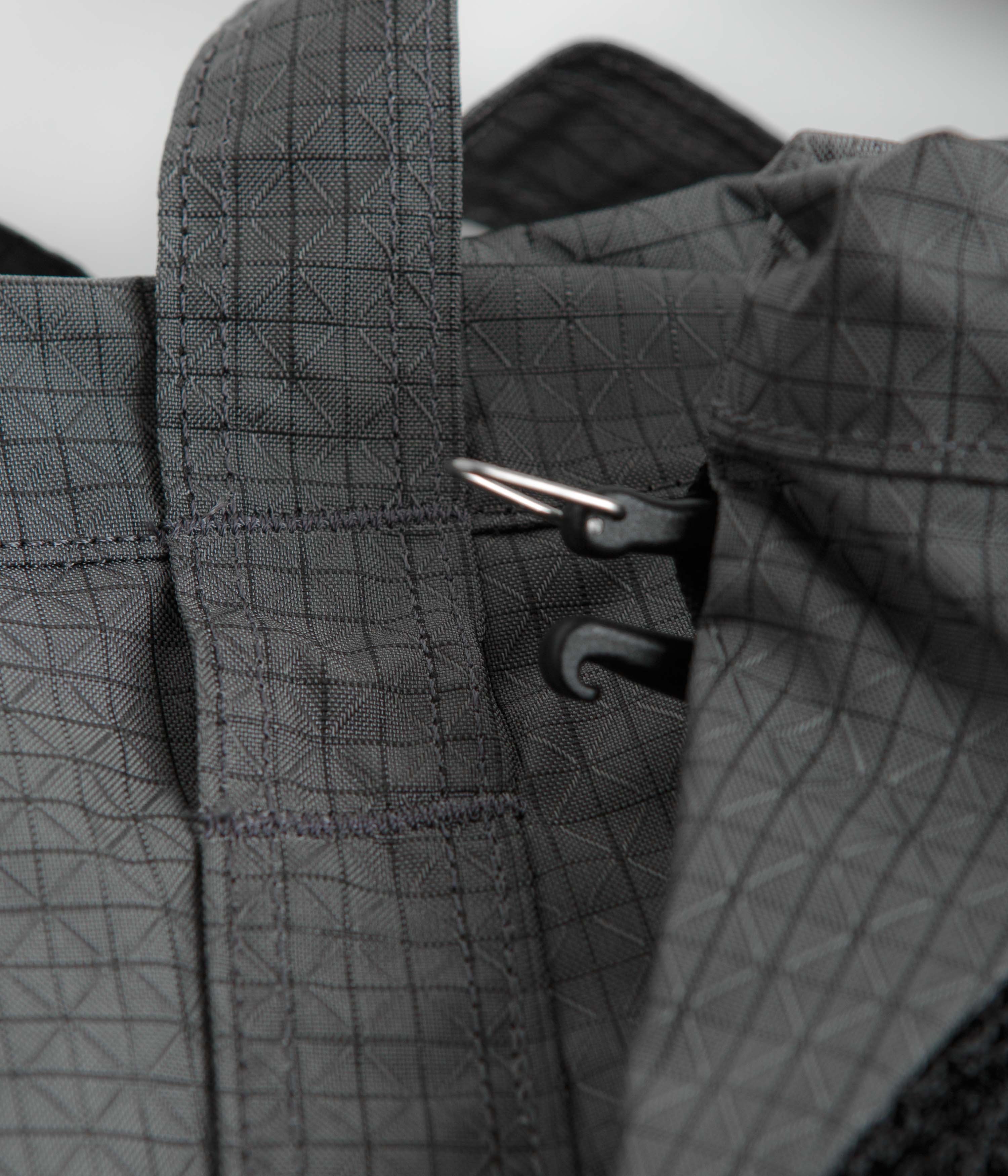Cayl Trail B-Grid Tote Bag - Grey - Image 4