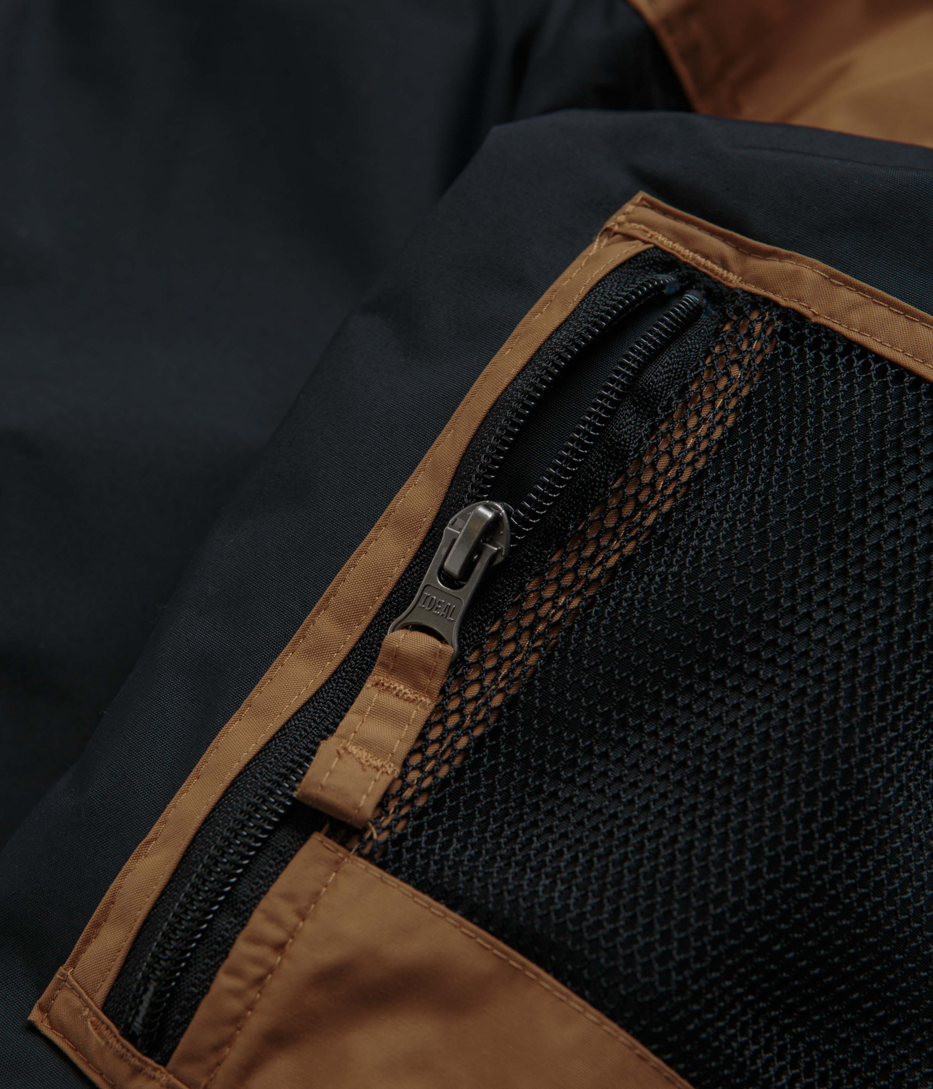Columbia Challenger II Insulated Pullover Jacket - Black / Camel Brown - Image 8