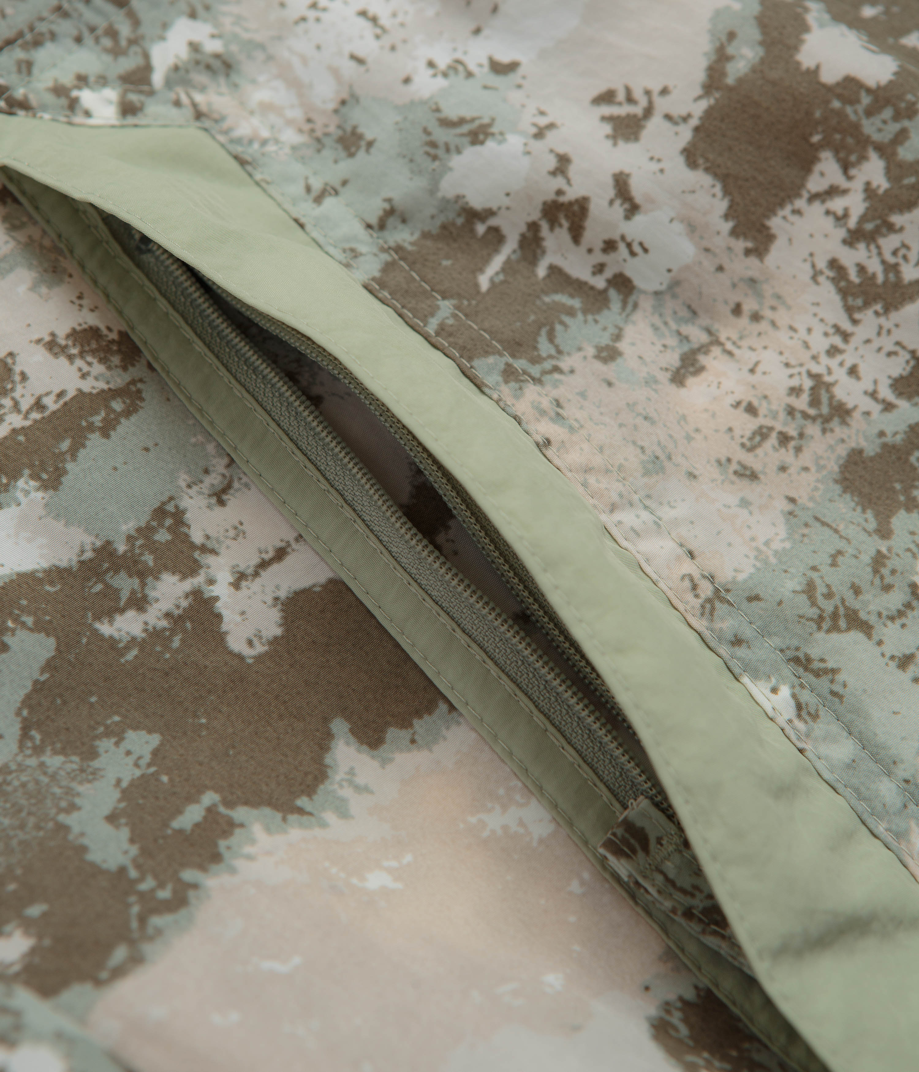 Columbia Challenger II Printed Windbreaker Jacket - Safari Fieldaze / Safari - Image 7