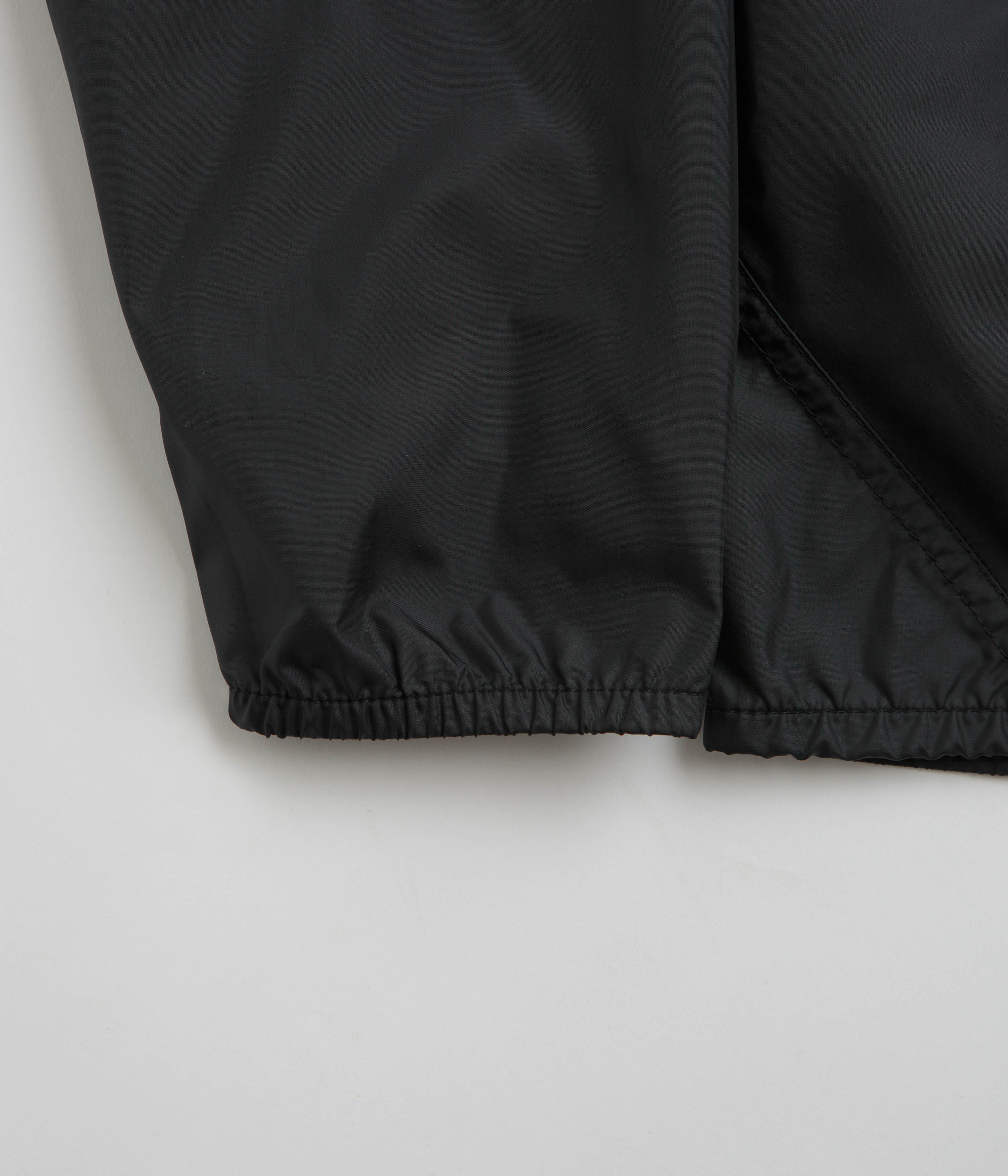 Columbia Challenger II Windbreaker Jacket - Black / Black - Image 2