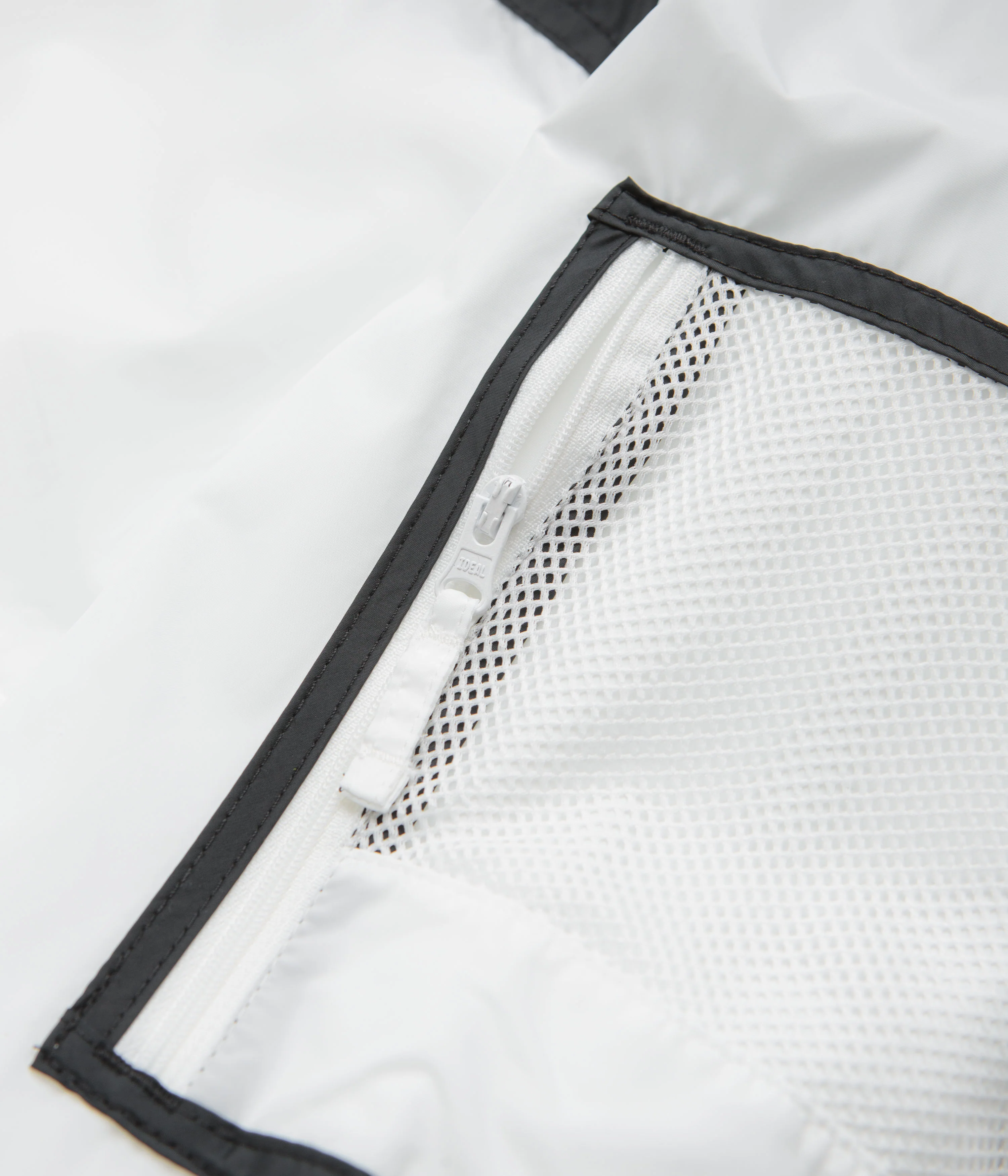 Columbia Challenger II Windbreaker Jacket - White / Black / White - Image 6