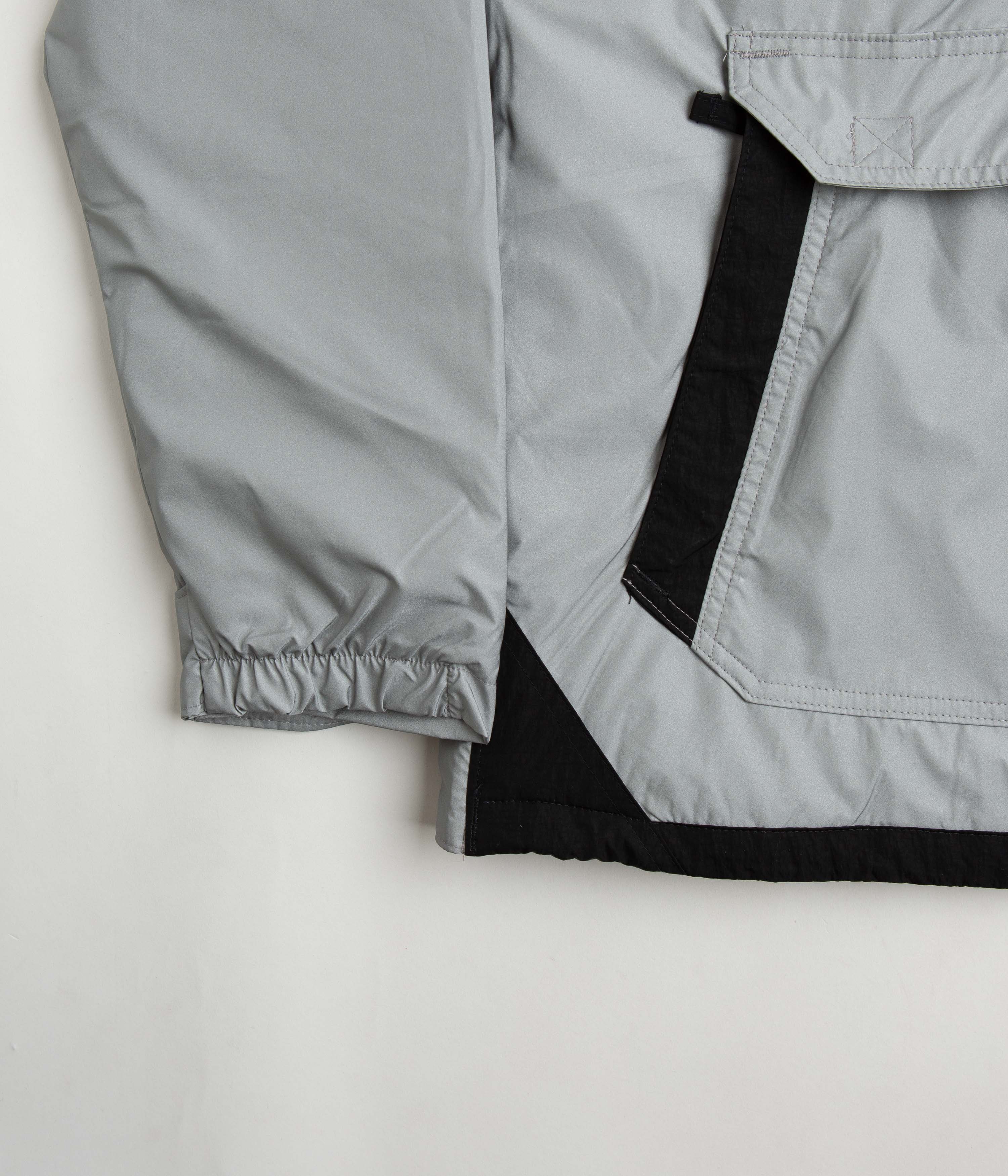 Columbia Challenger Remastered Pullover Jacket - Silver Sheen / Black - Image 2