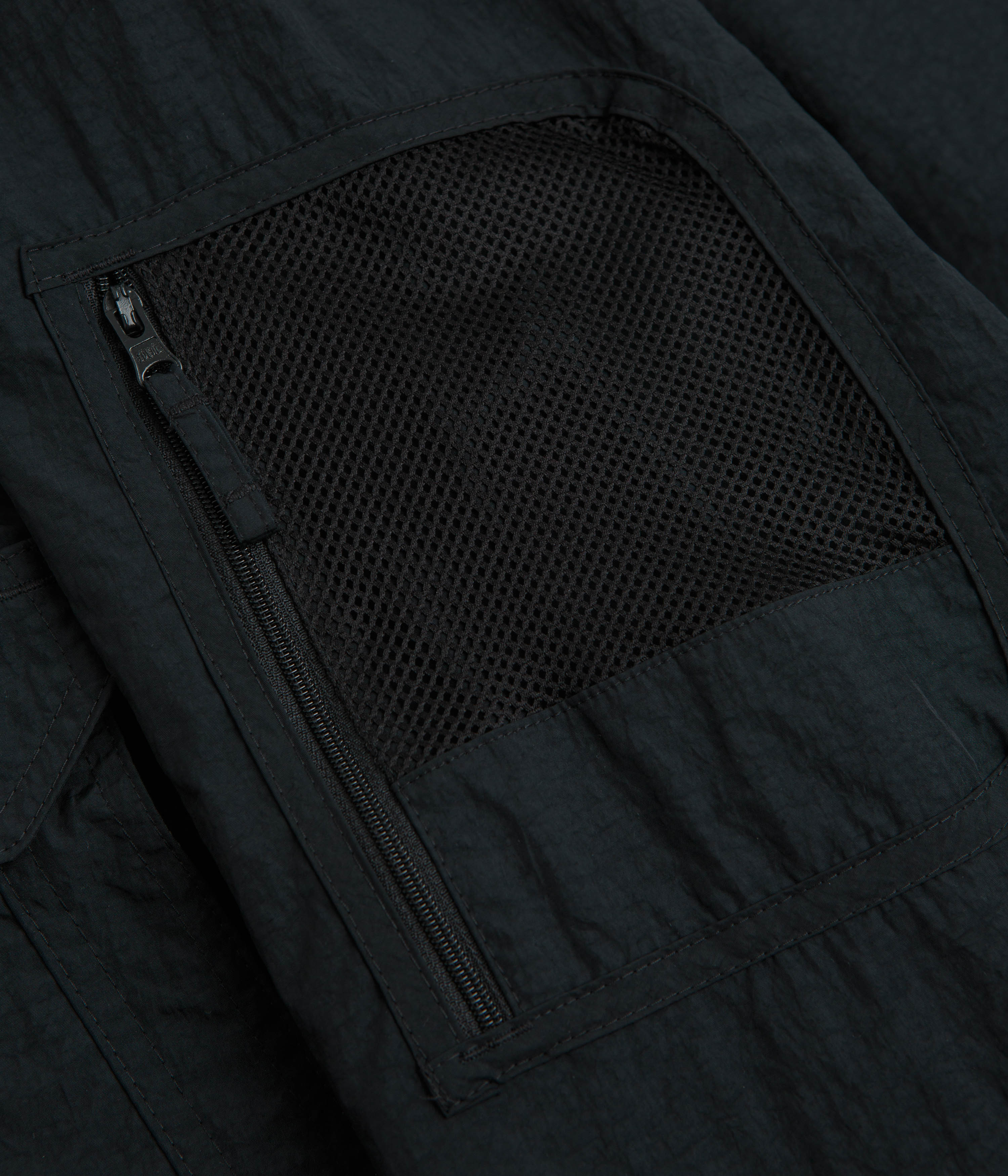 Columbia Challenger Windbreaker Anorak - Black - Image 5