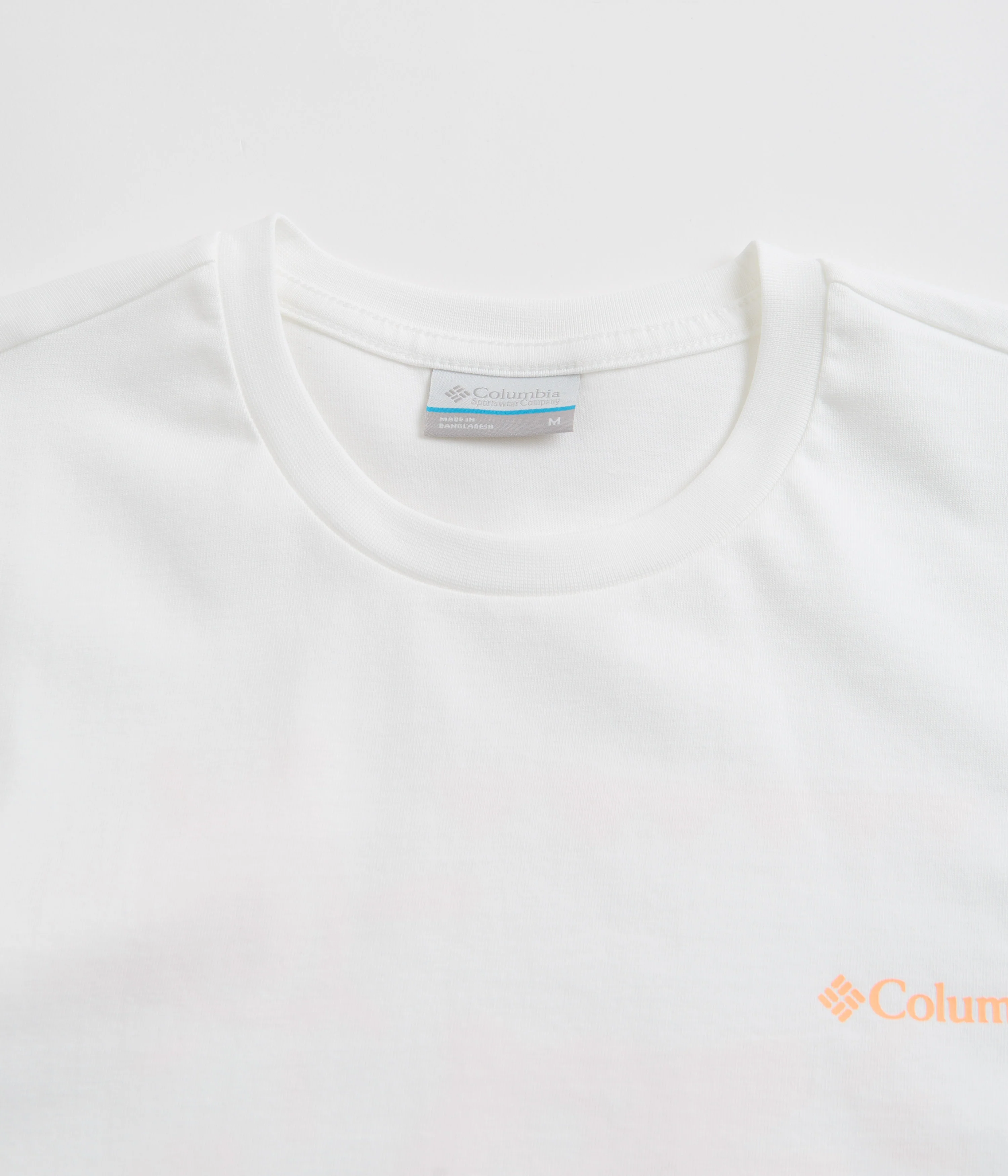 Columbia Explorers Canyon Back T-Shirt - White / Bearly Tribe - Image 3