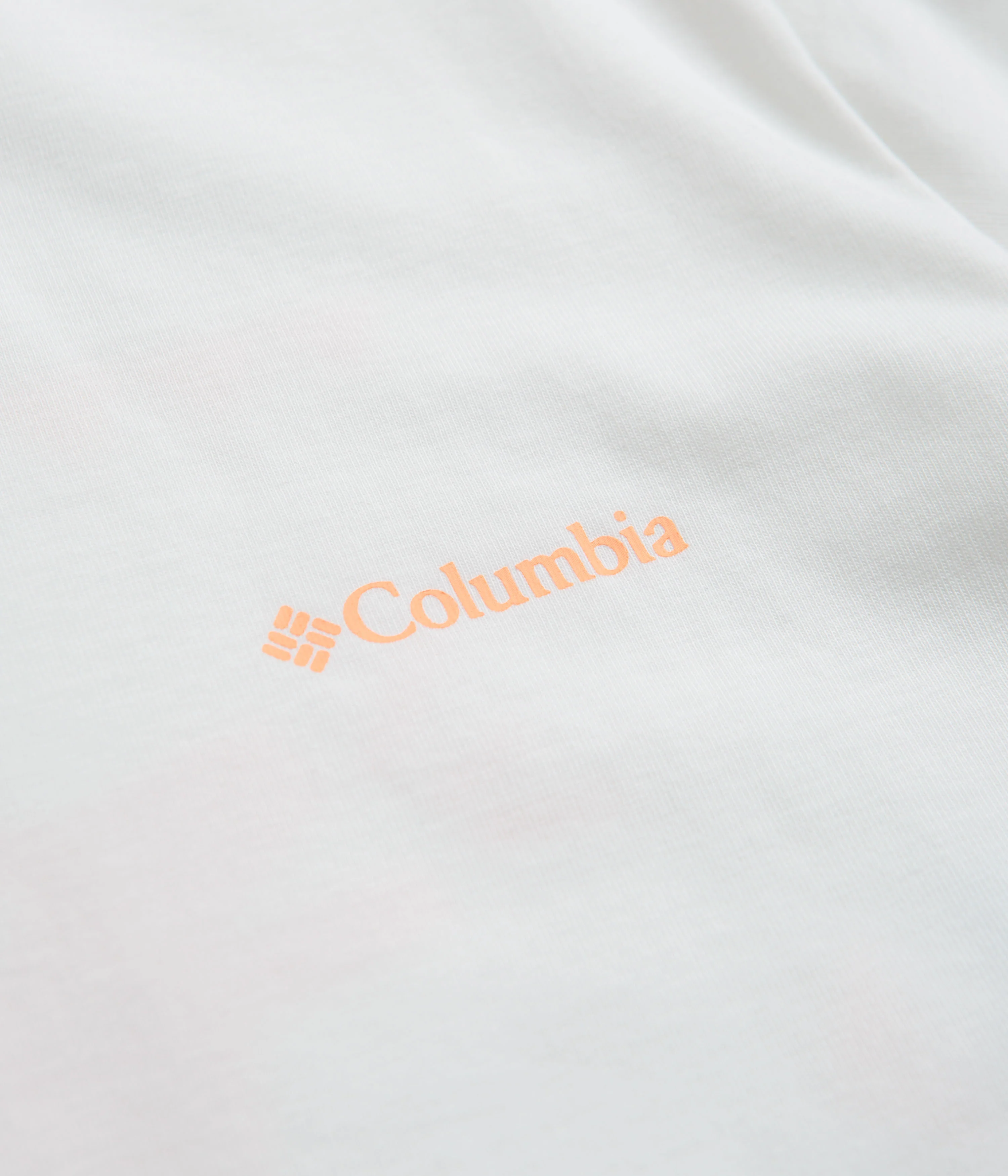 Columbia Explorers Canyon Back T-Shirt - White / Bearly Tribe - Image 4