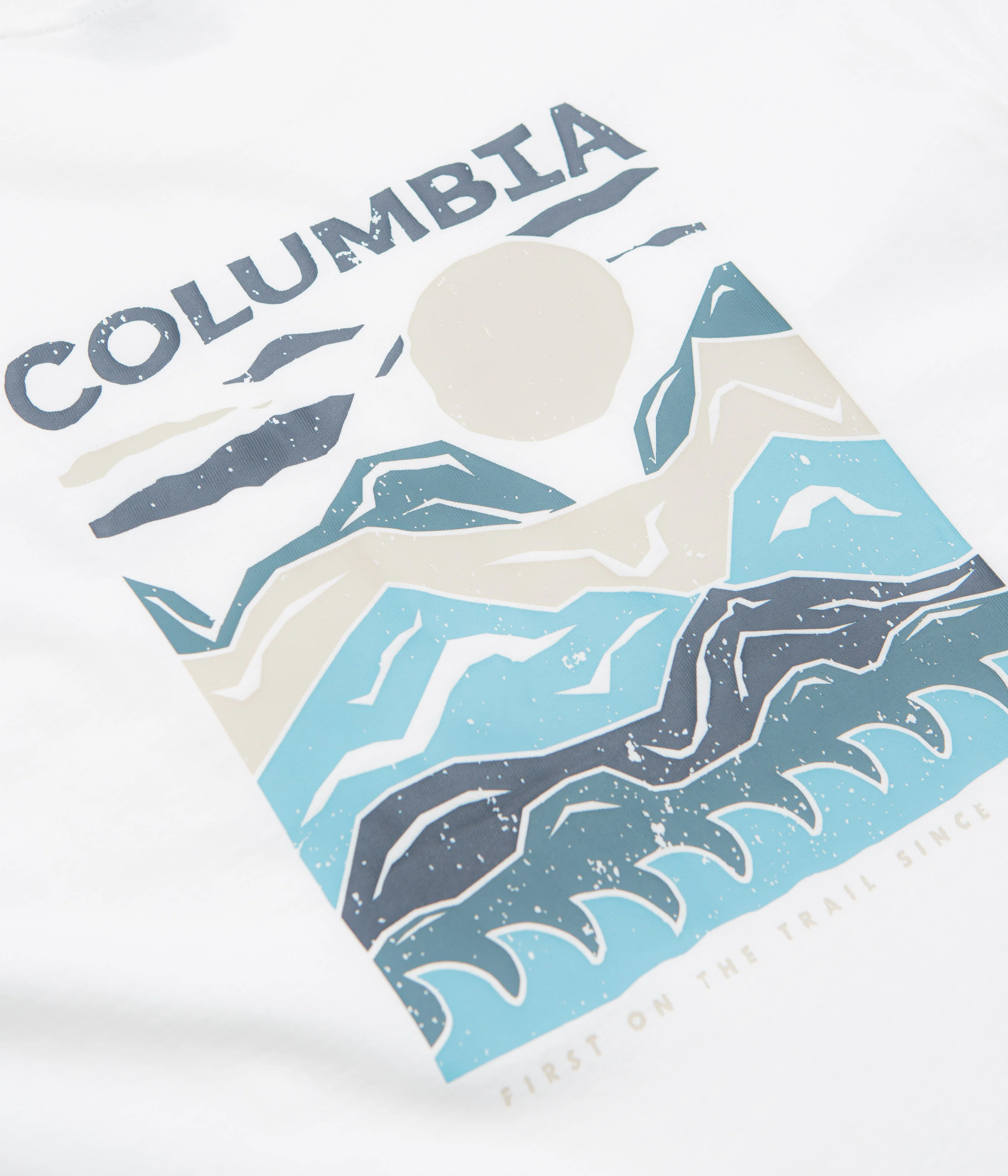 Columbia Explorers Canyon Back T-Shirt - White / Peaks and Waves - Image 4
