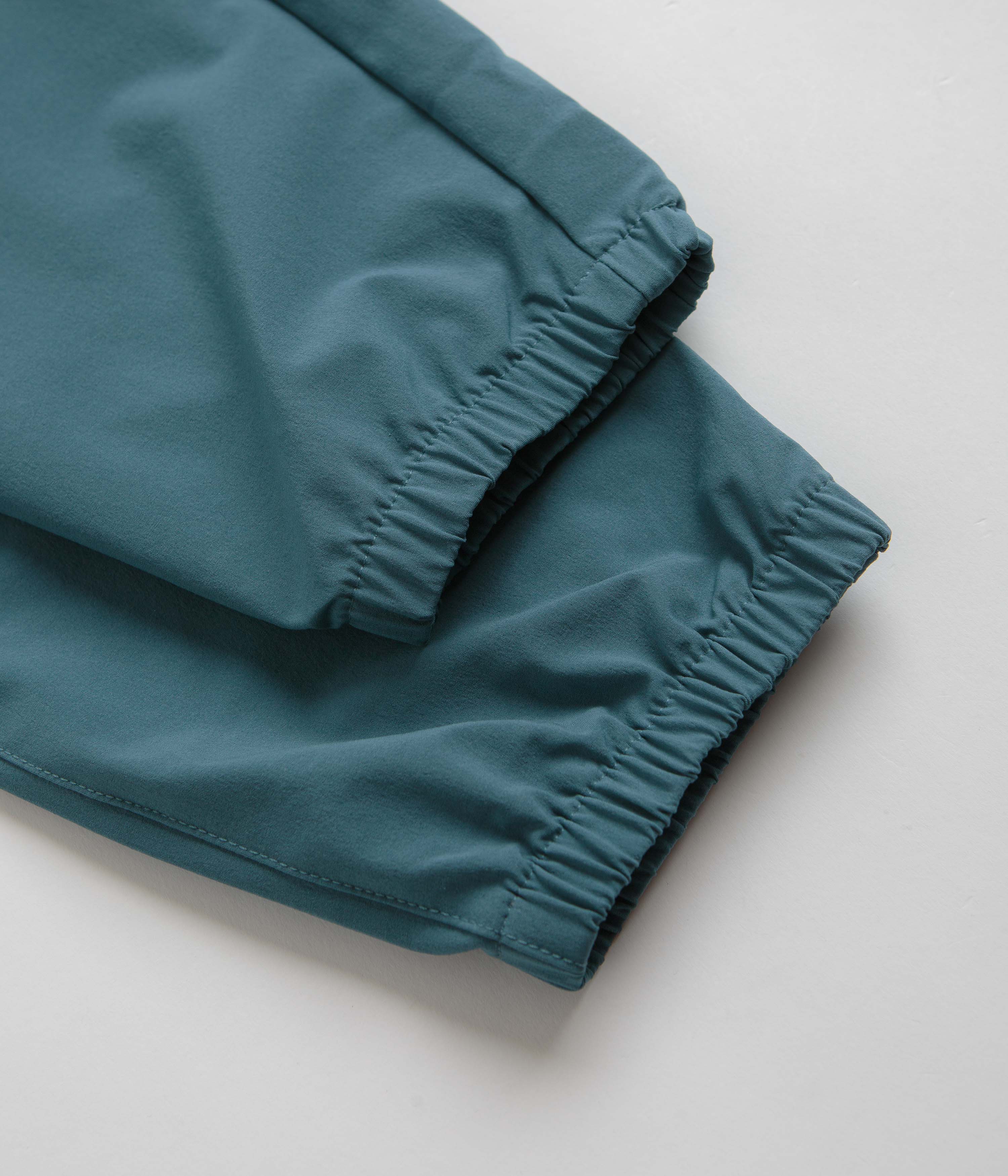 Columbia Hike Joggers - Cloudburst - Image 9