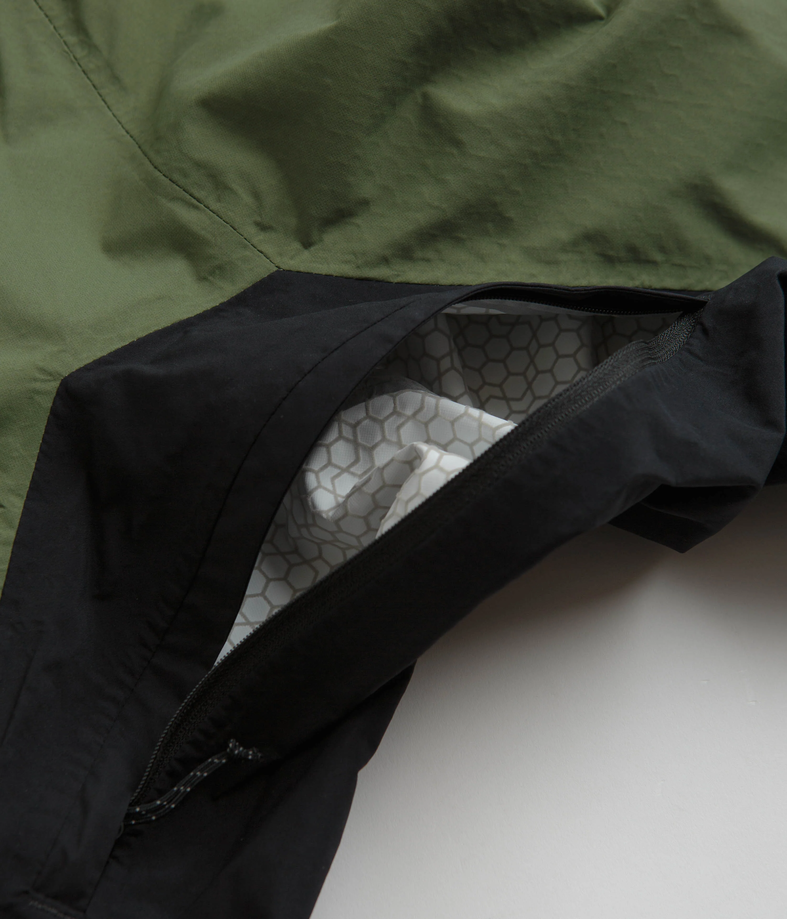 Columbia Mazama Trail Shell Jacket - Canteen / Black - Image 7