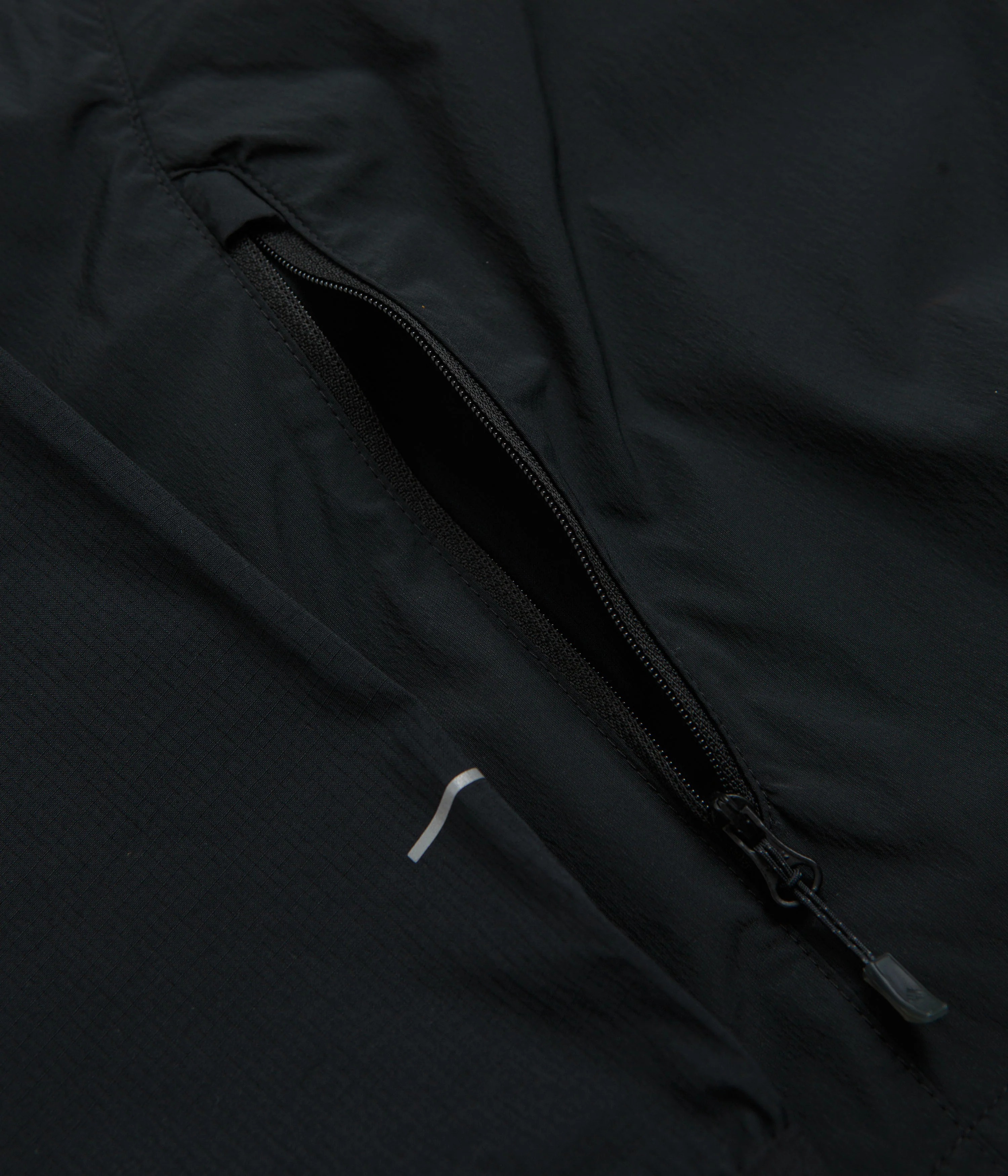 Columbia Tech II Wind Full Zip Jacket - Black / Columbia Grey - Image 6