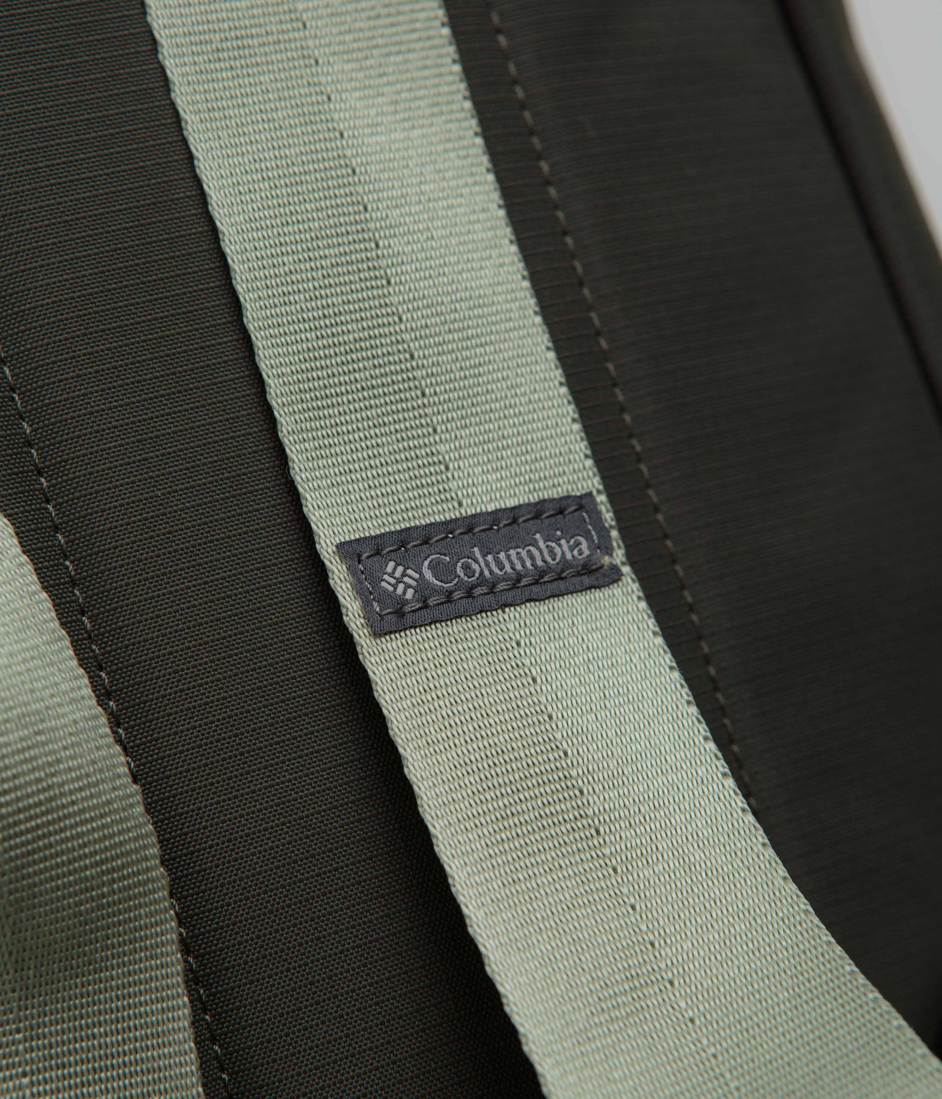 Columbia Trail Traveler 18L Backpack - Safari / Greenscape - Image 5