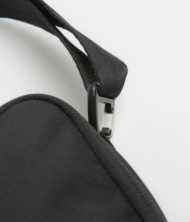 Columbia Trail Traveler Crossbody Bag - Black - Image 3