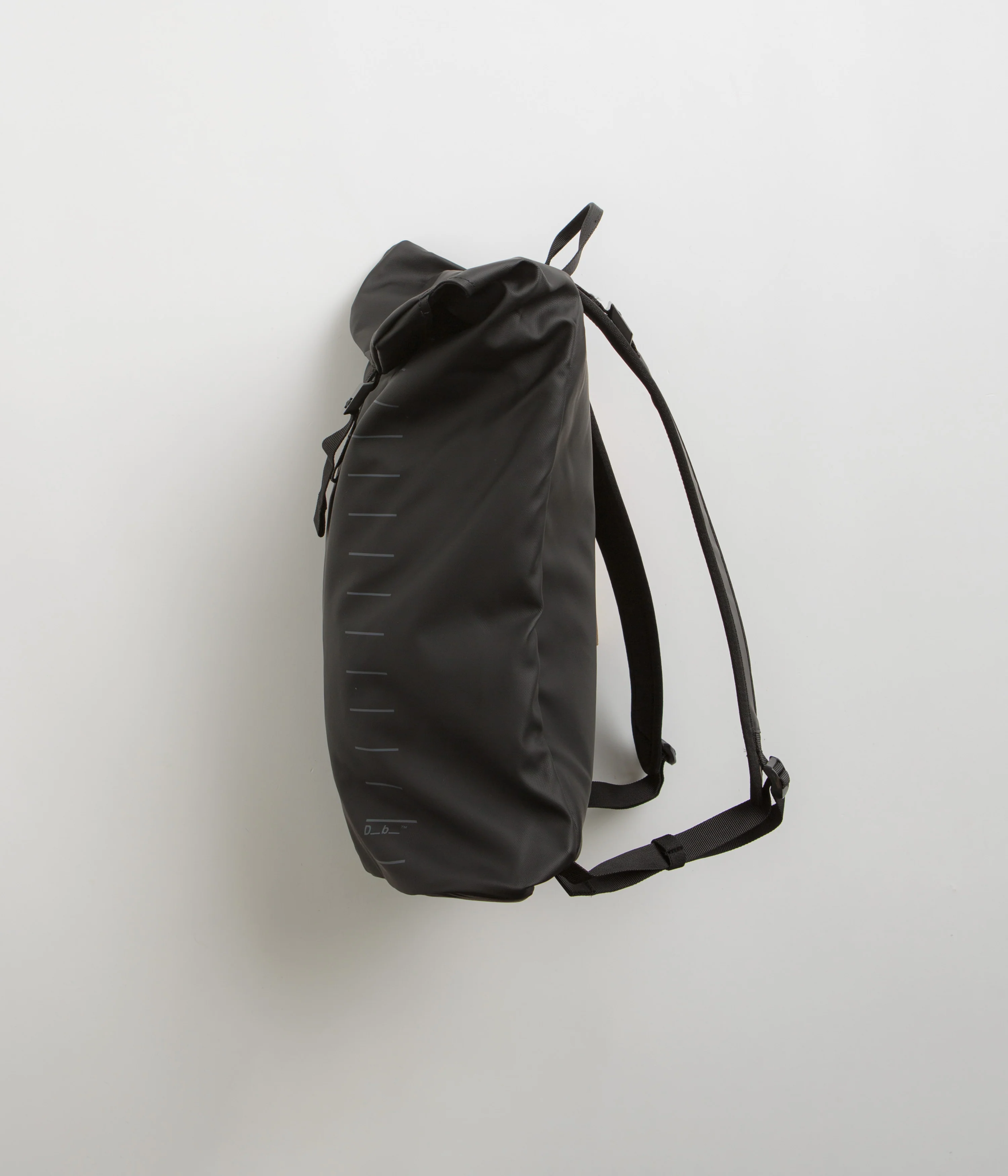 D_b_ Essential 12L Backpack - Black Out - Image 2