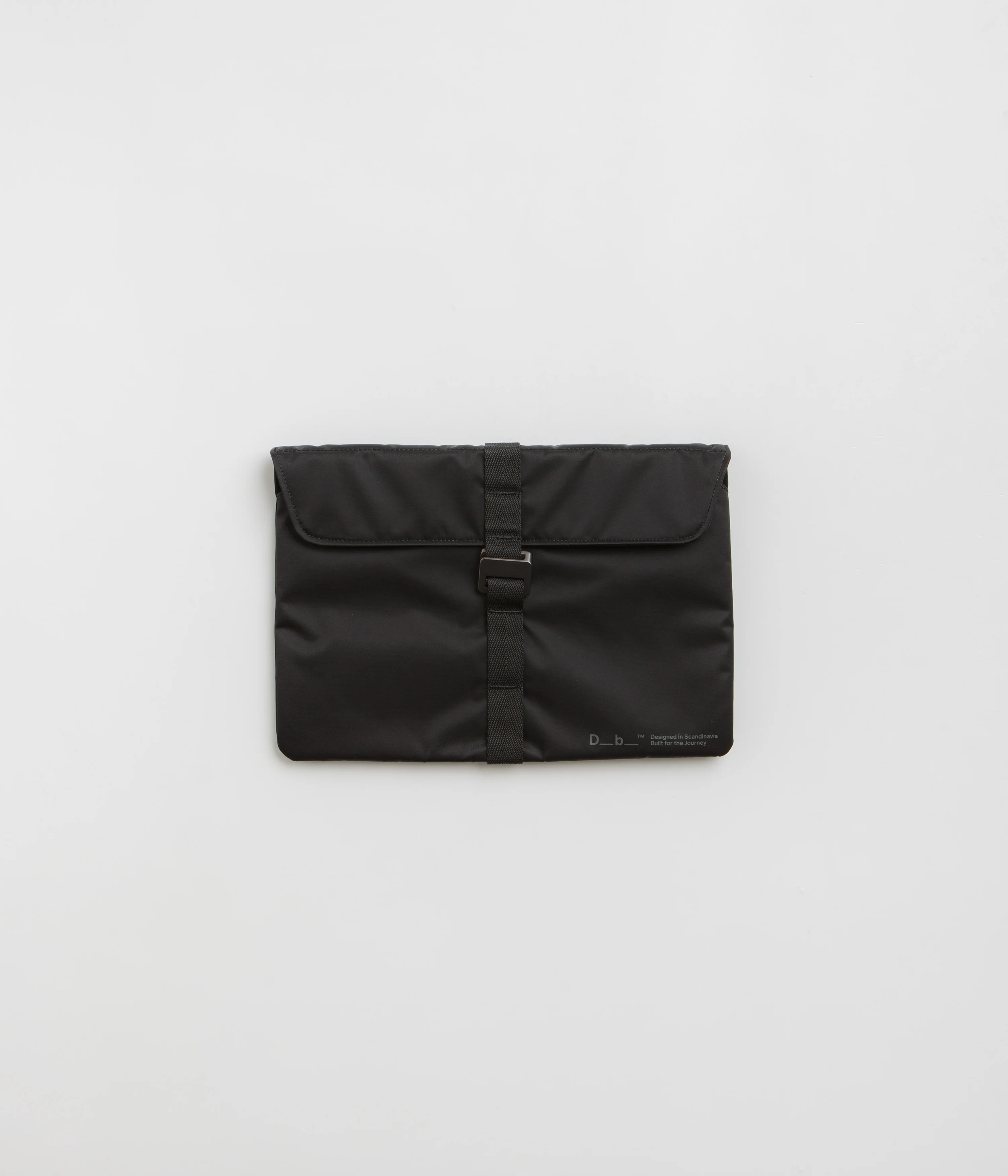 D_b_ Essential 13" Laptop Sleeve - Black Out