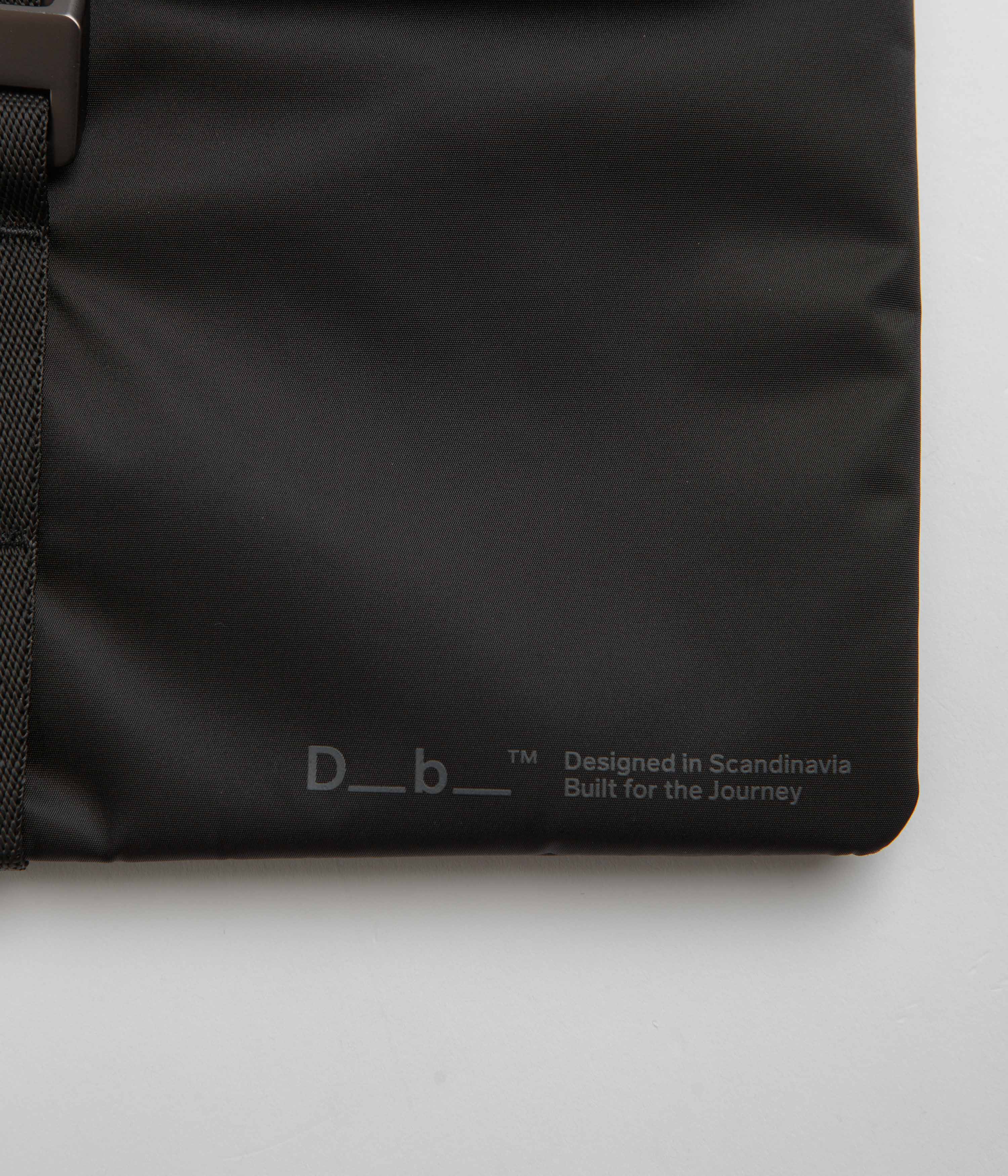 D_b_ Essential 13" Laptop Sleeve - Black Out - Image 4