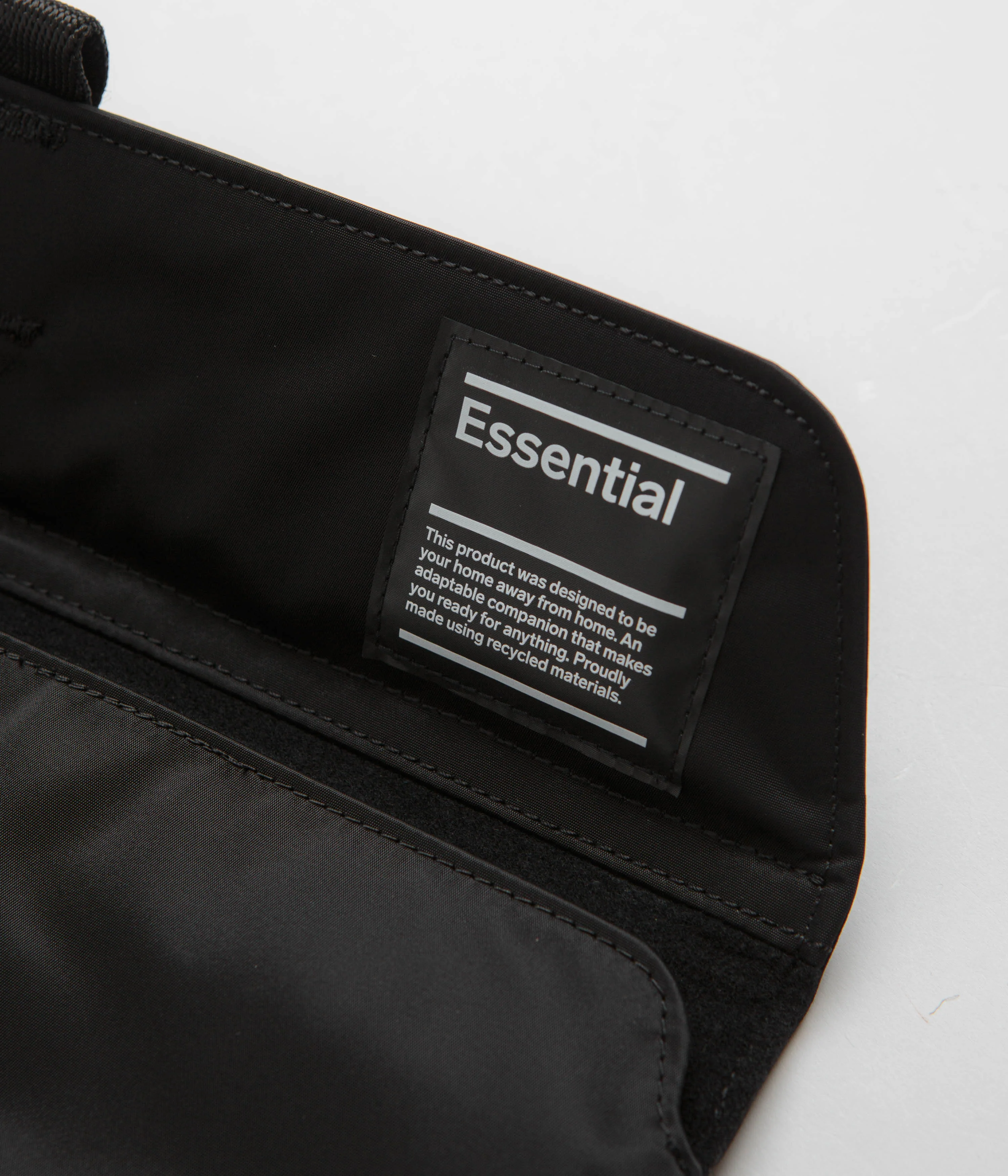 D_b_ Essential 13" Laptop Sleeve - Black Out - Image 5
