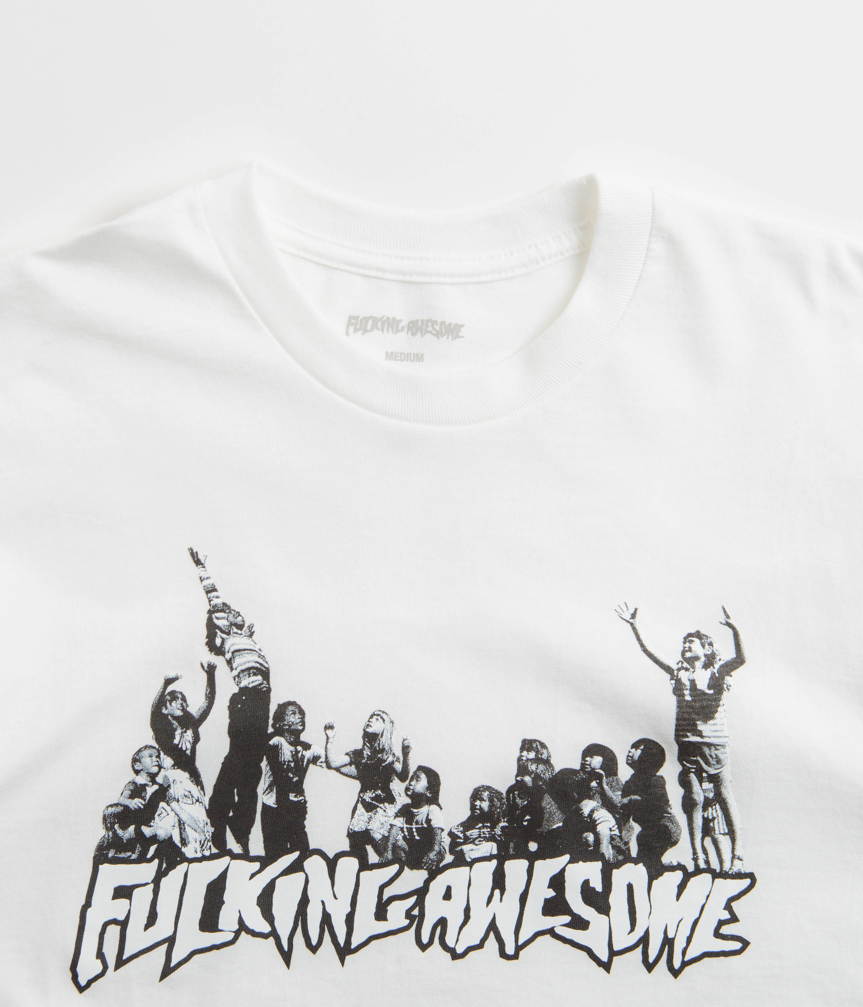 Fucking Awesome Hug The Earth T-Shirt - White - Image 2