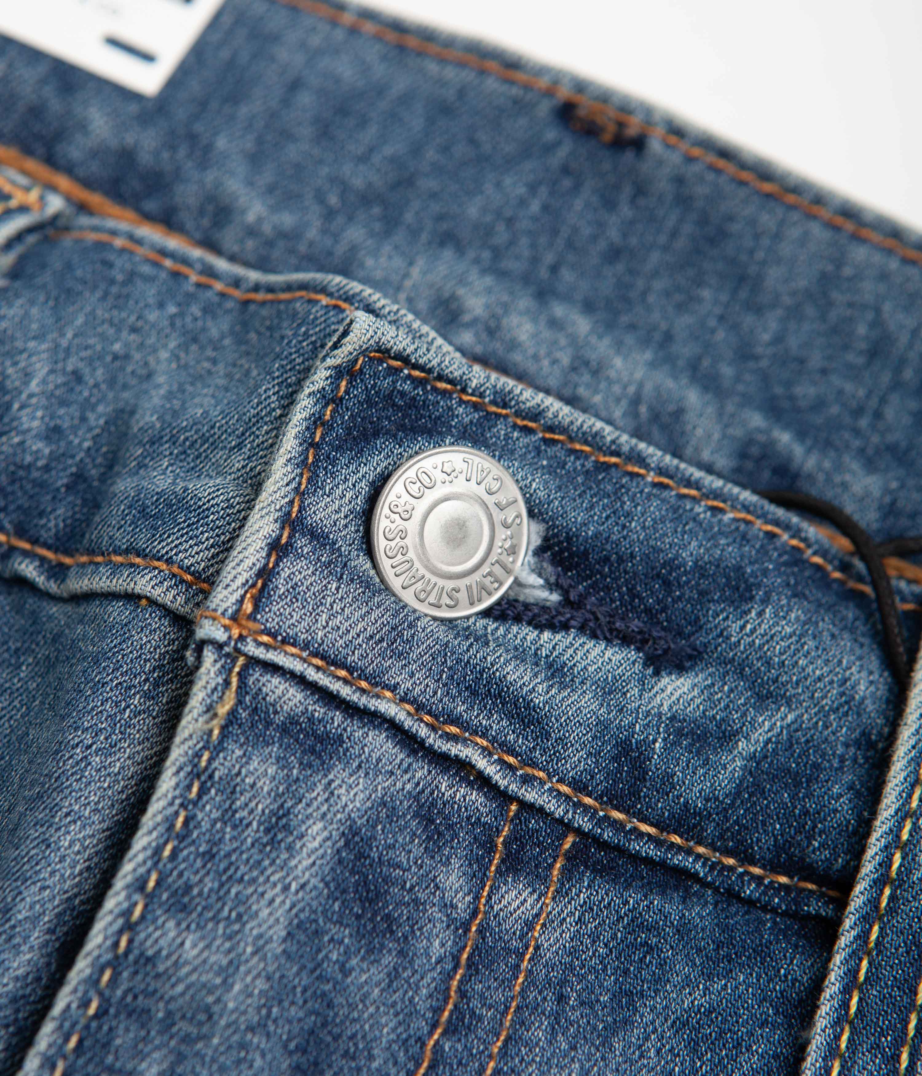 Levi's® Red Tab™ 405 Standard Shorts - Pengiun Pal - Image 5