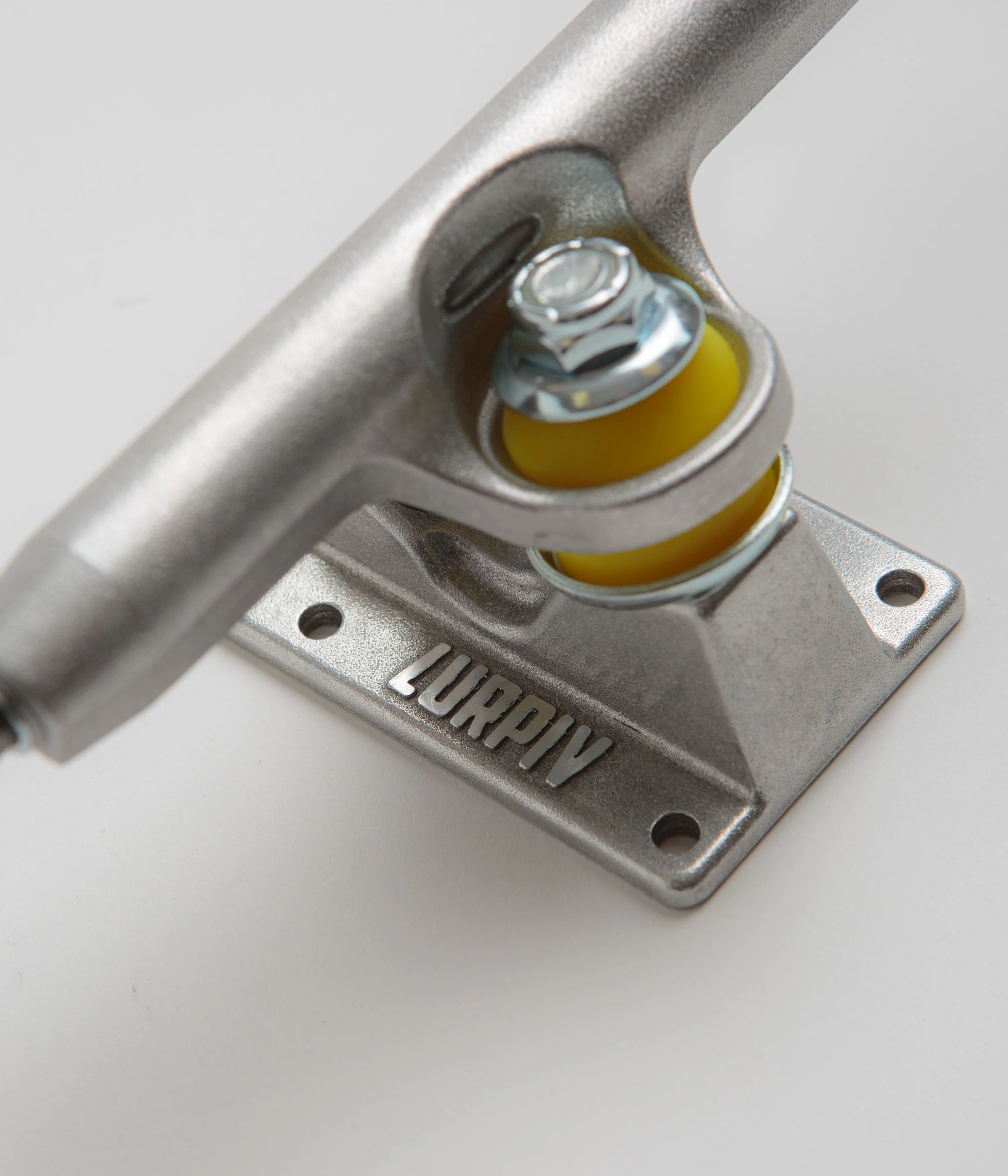 Lurpiv 145mm Truck - Polished - Image 3