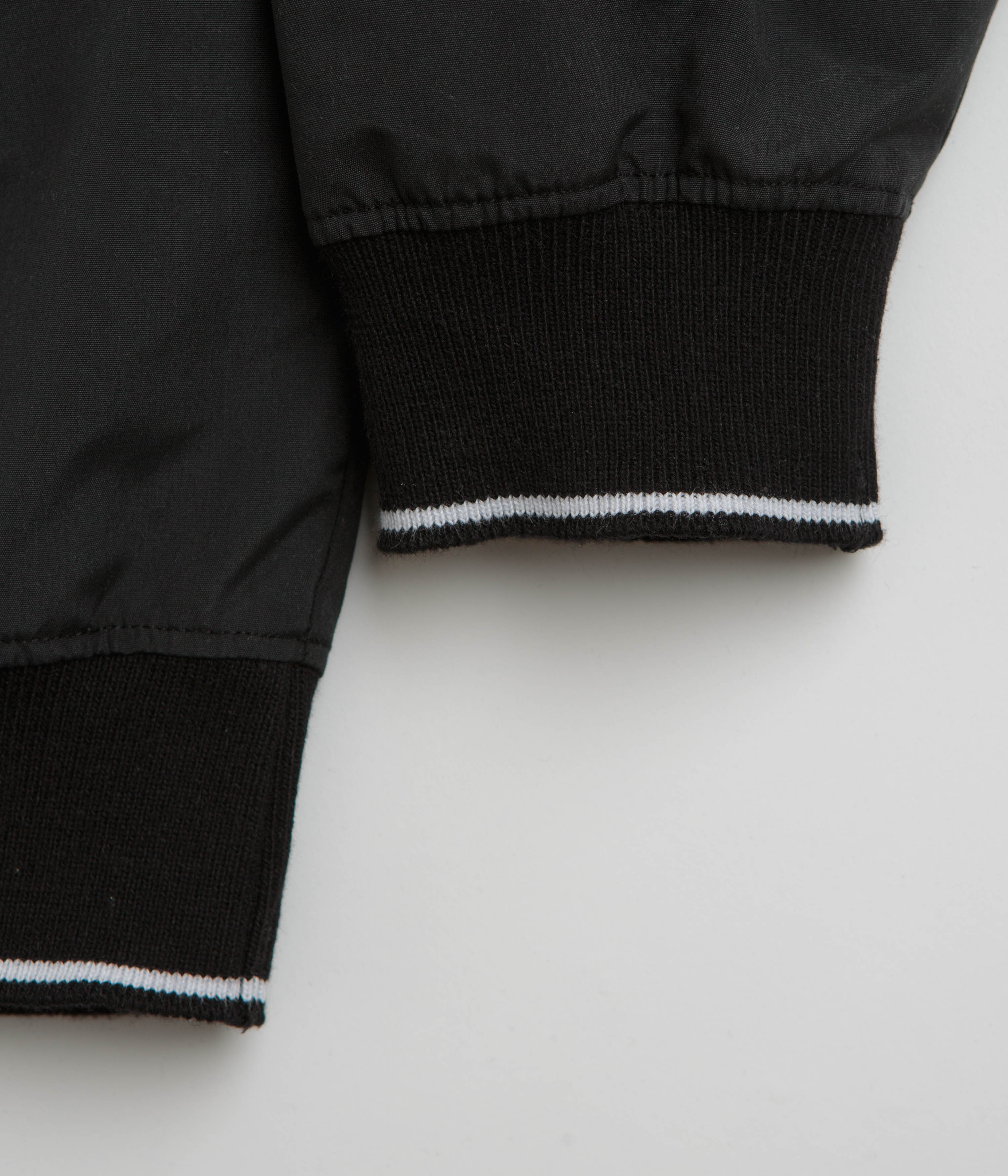 Magenta Tres Tech V Neck Sweatshirt - Black - Image 5