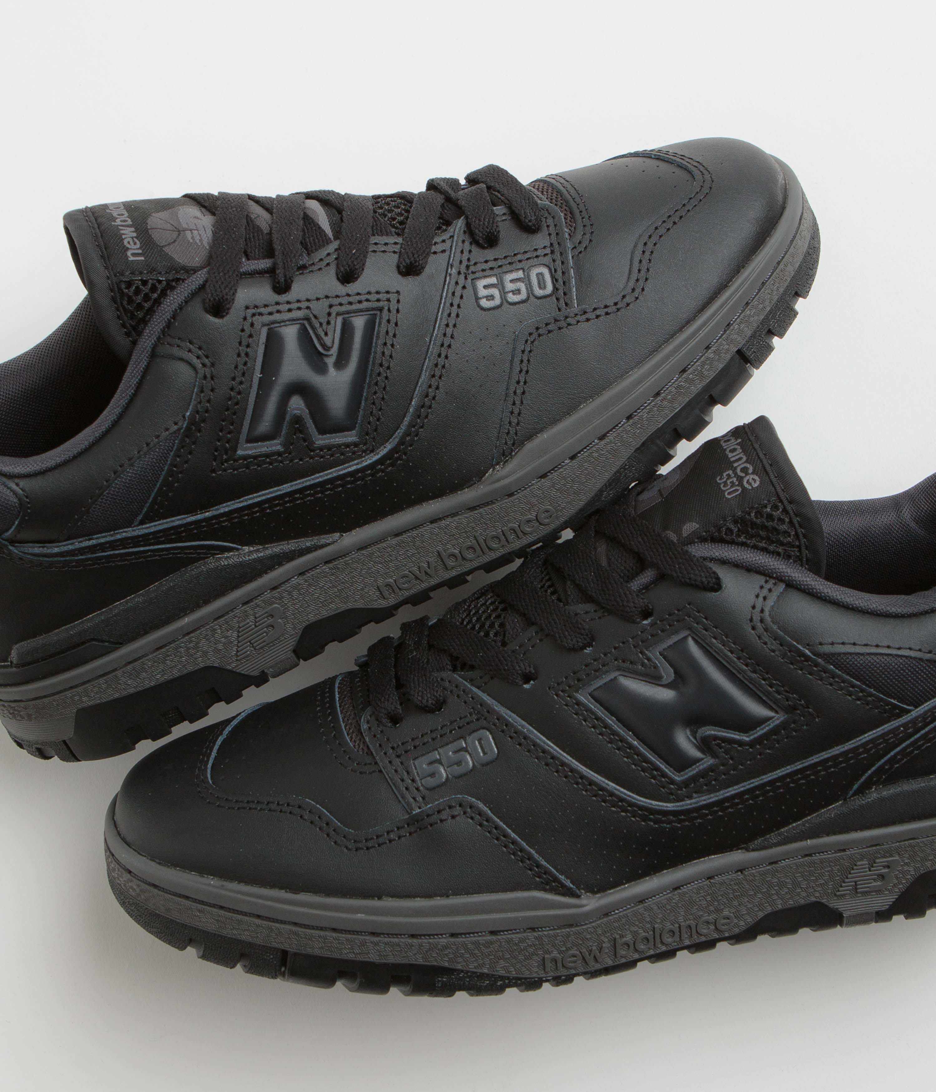 New Balance 550 Shoes - Black - Image 3