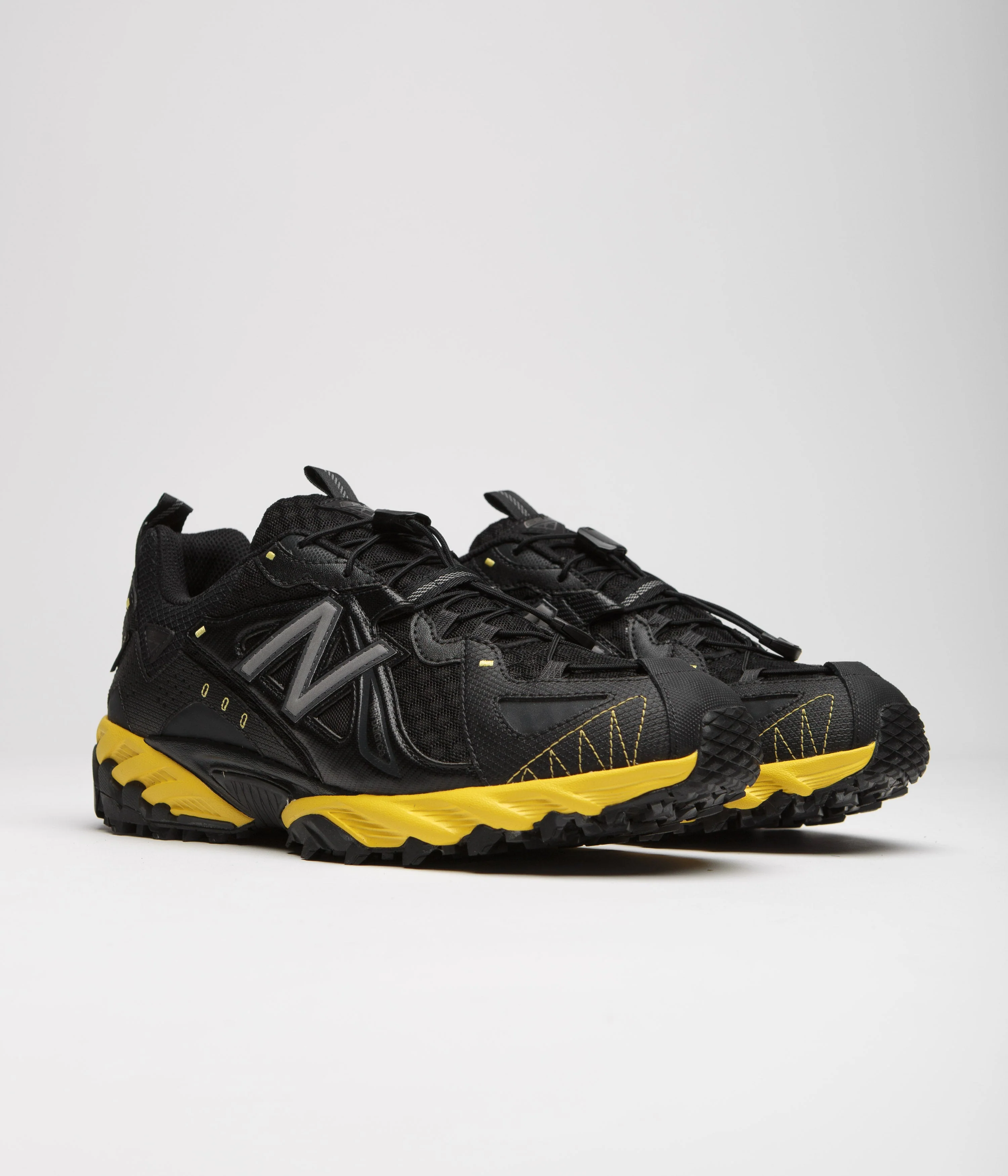 New Balance 610 Shoes - Black - Image 2