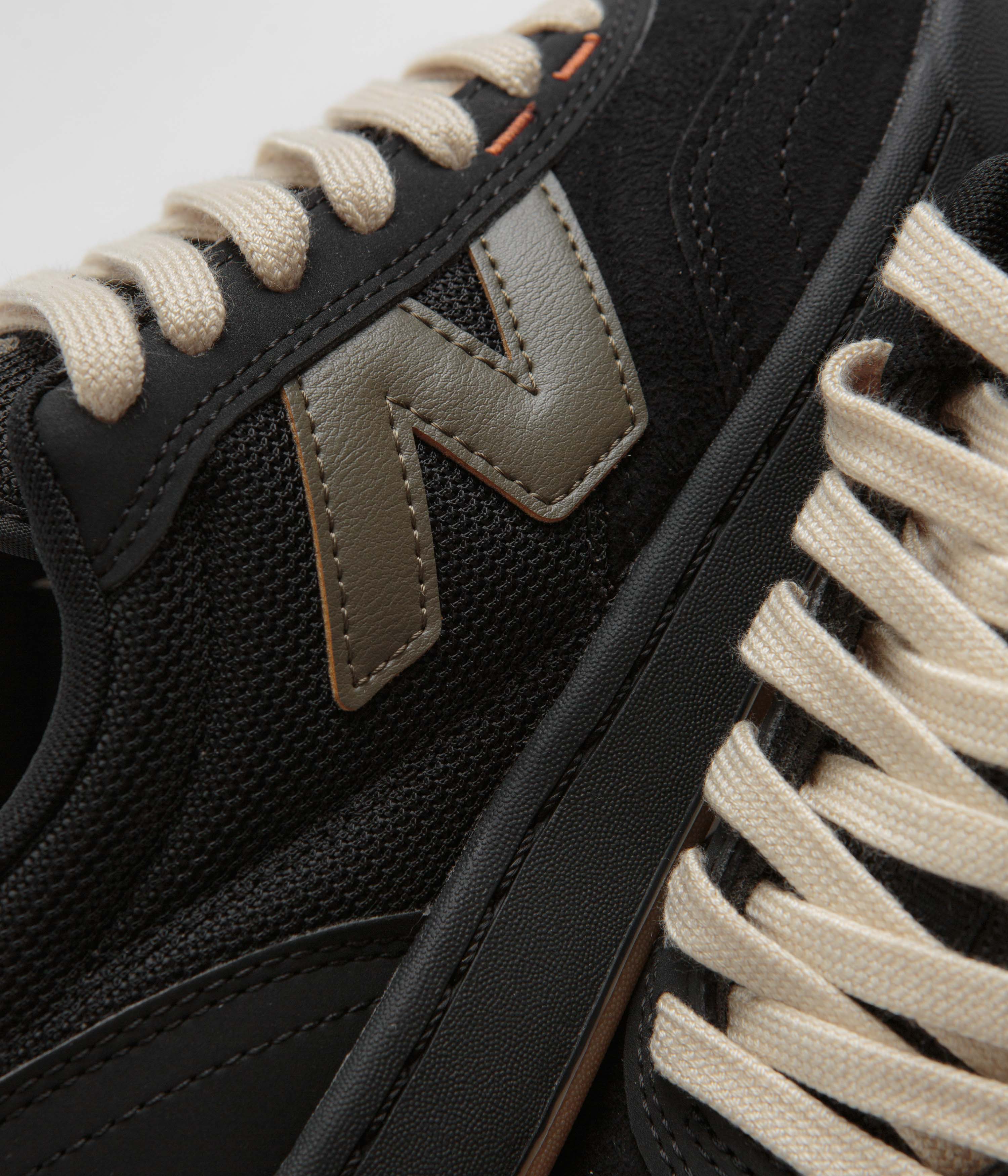 New Balance Numeric 440 Shoes - Black / Olive / Gum - Image 3