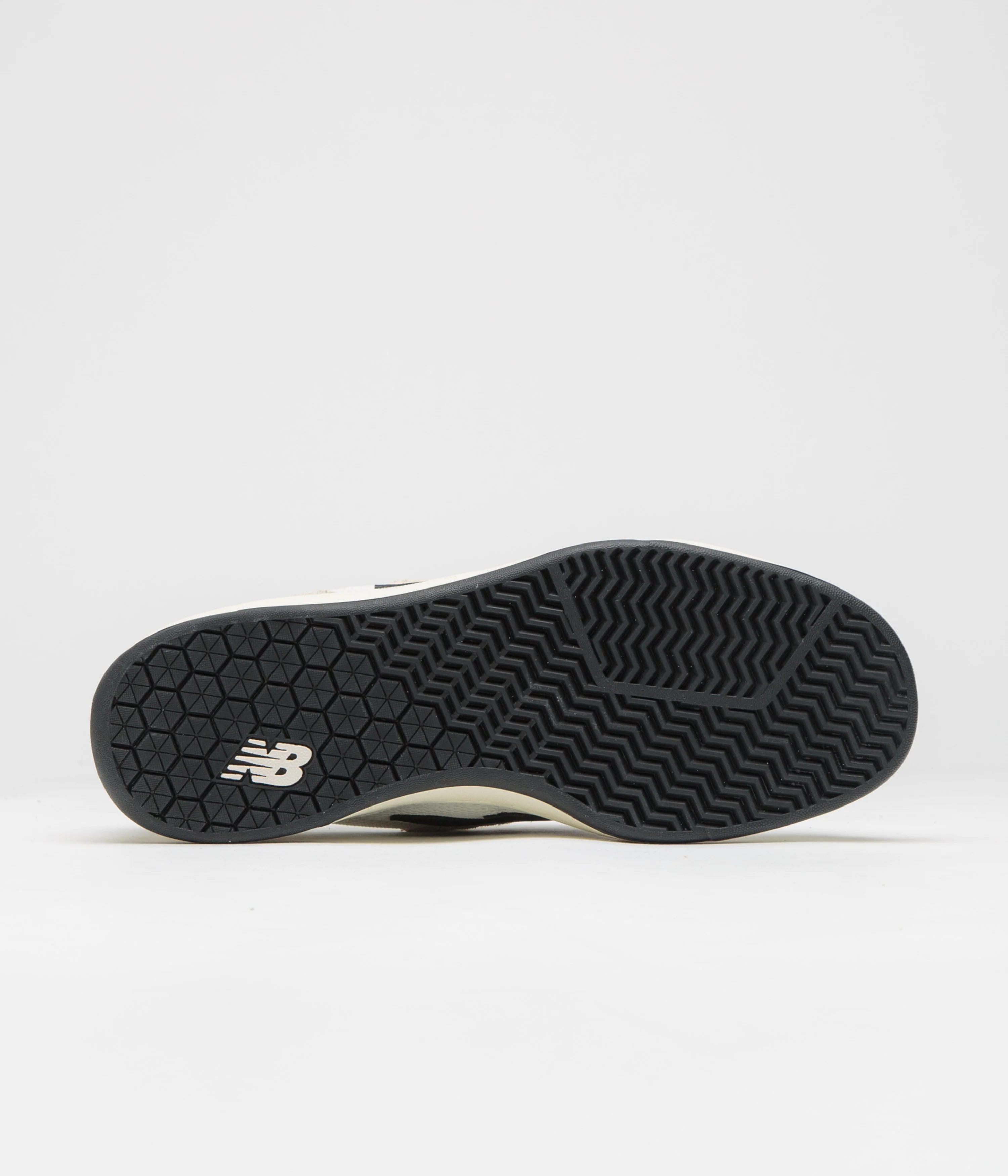New Balance Numeric 440 V2 Shoes - Sea Salt / Black - Image 6