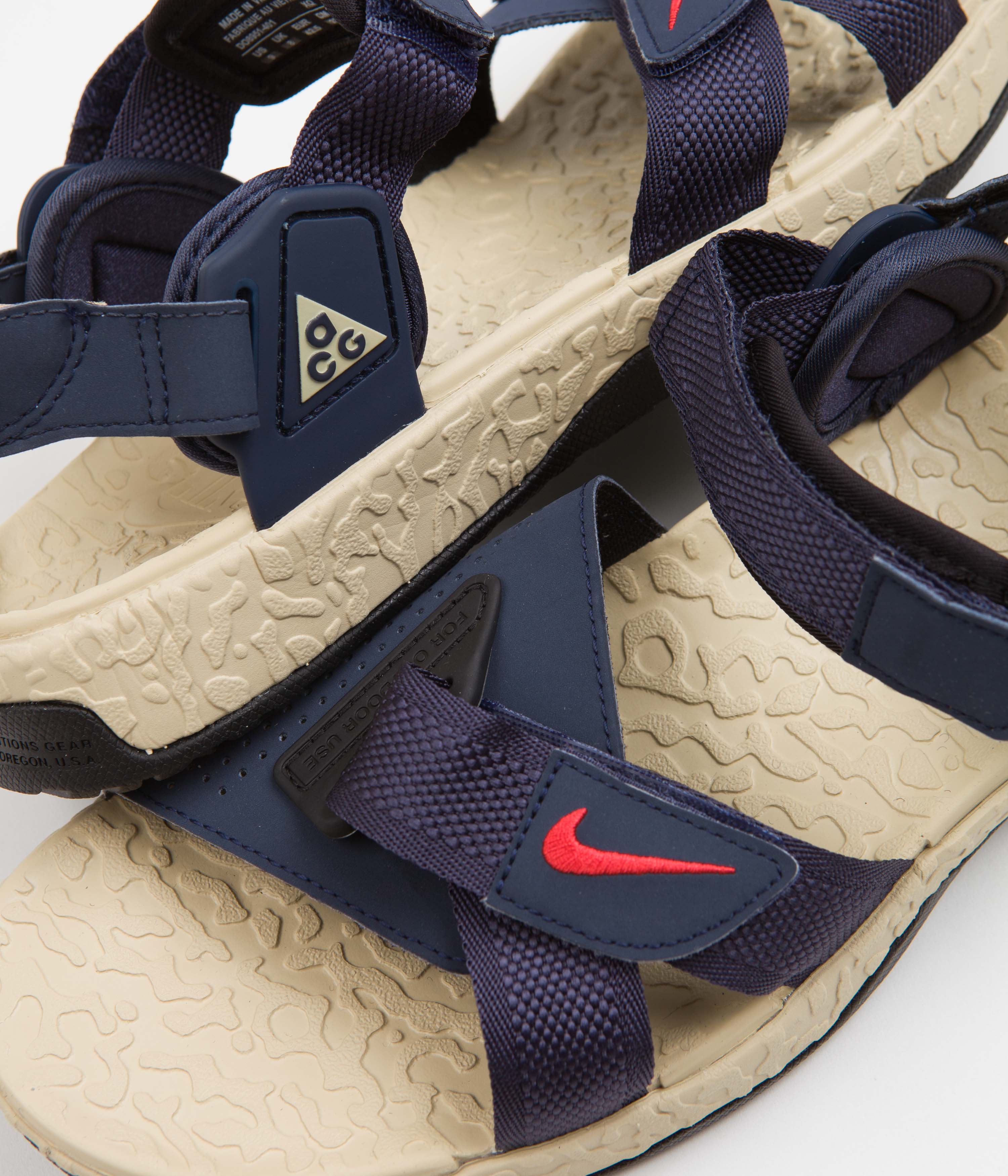 Nike ACG Air Deschutz+ Sandals - Midnight Navy / Light Crimson - Thunder Blue - Image 3