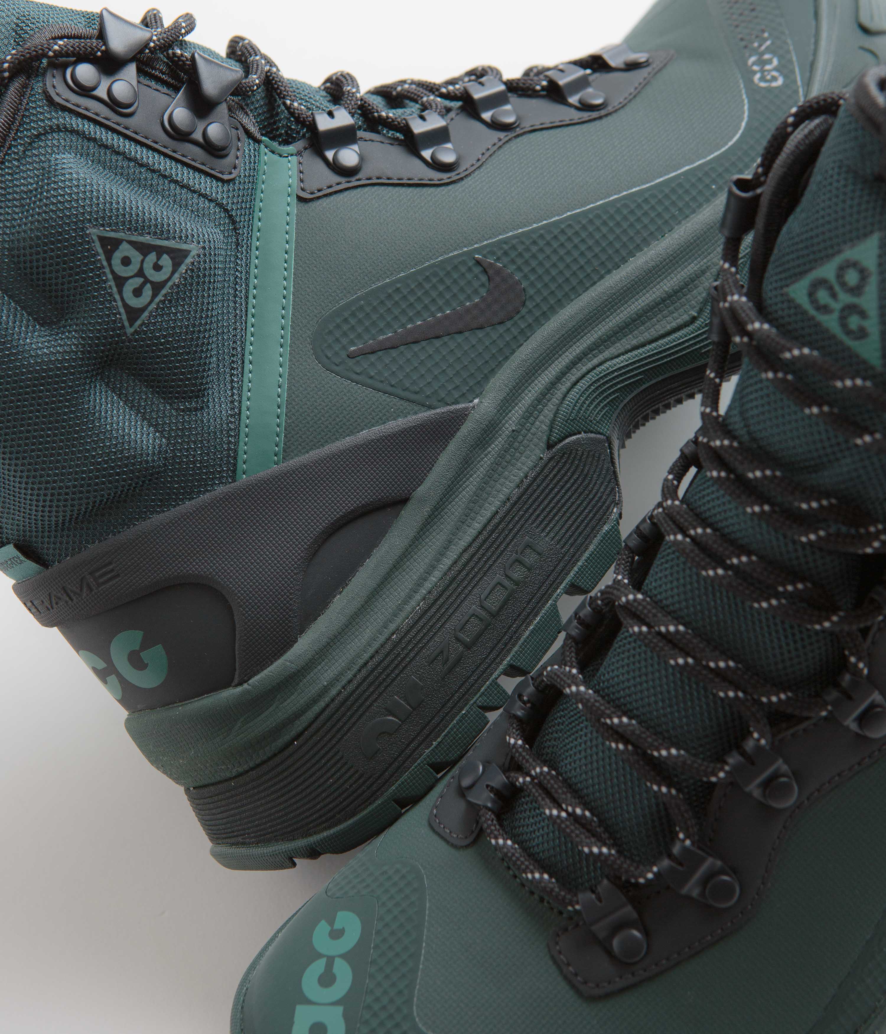 Nike ACG Air Gaiadome Gore-Tex Shoes - Vintage Green / Bicoastal - Vintage Green - Image 3