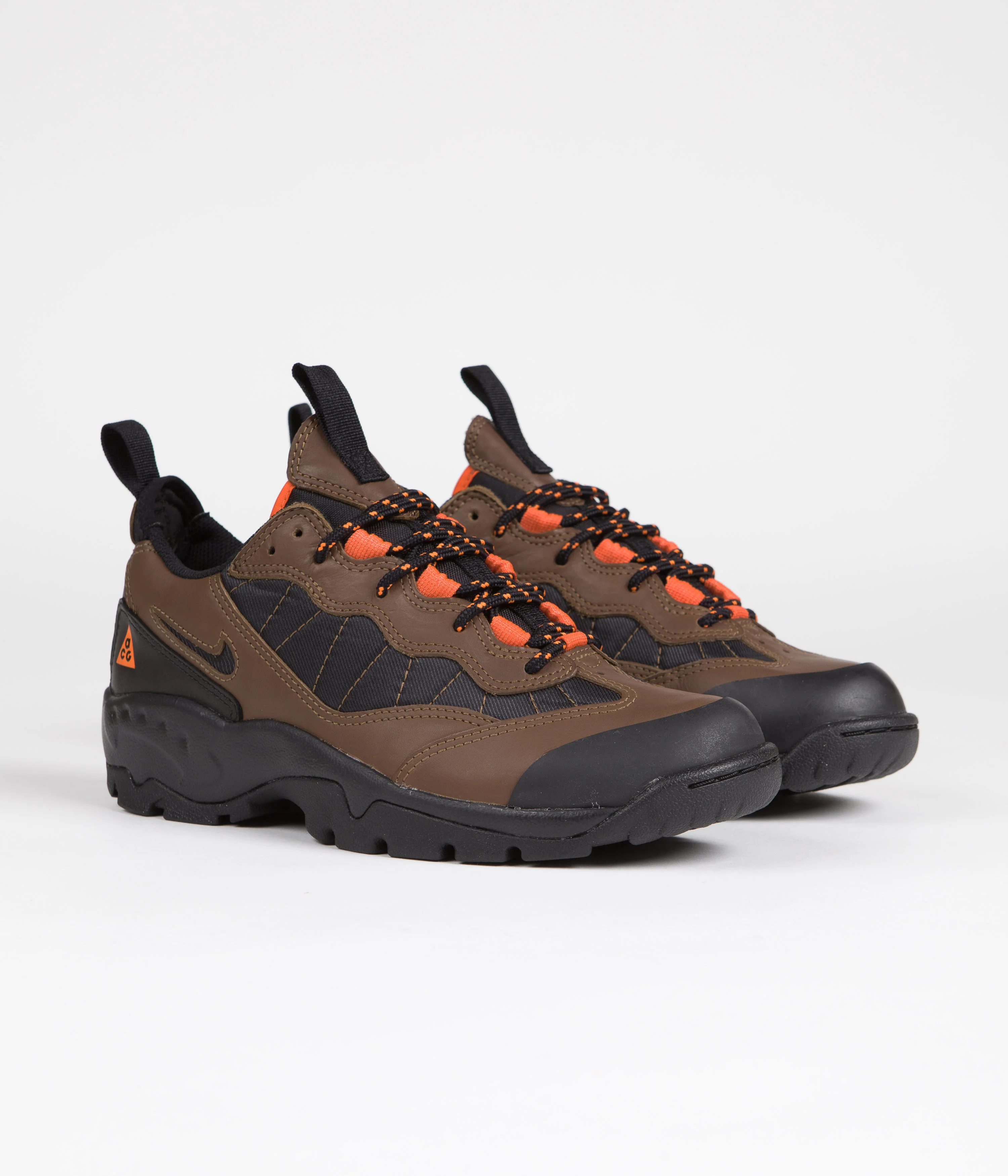 Nike ACG Air Mada Shoes - Bison / Black - Hyper Crimson - Total Orange - Image 2