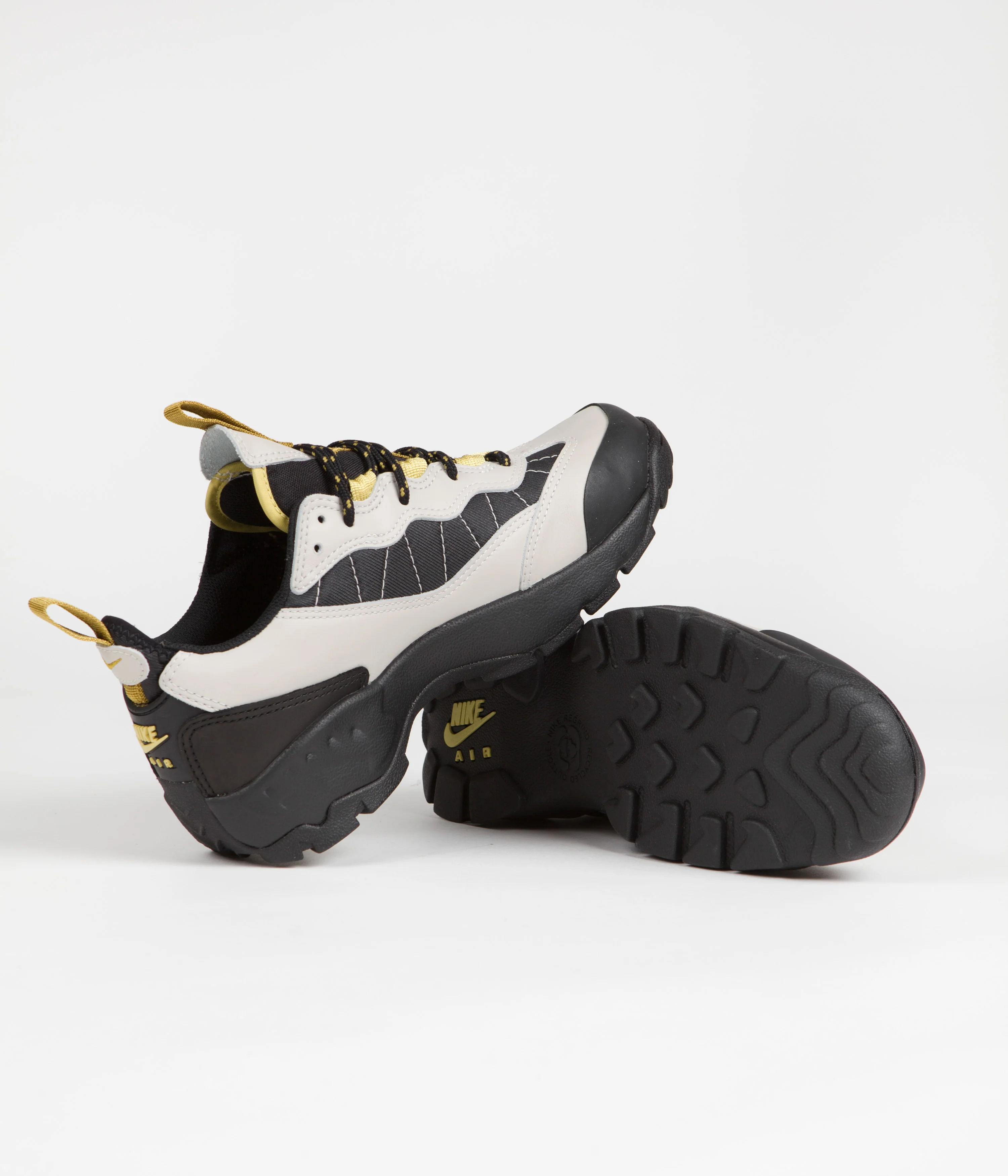 Nike ACG Air Mada Shoes - Light Bone / Black - Celery - Desert Moss - Image 5