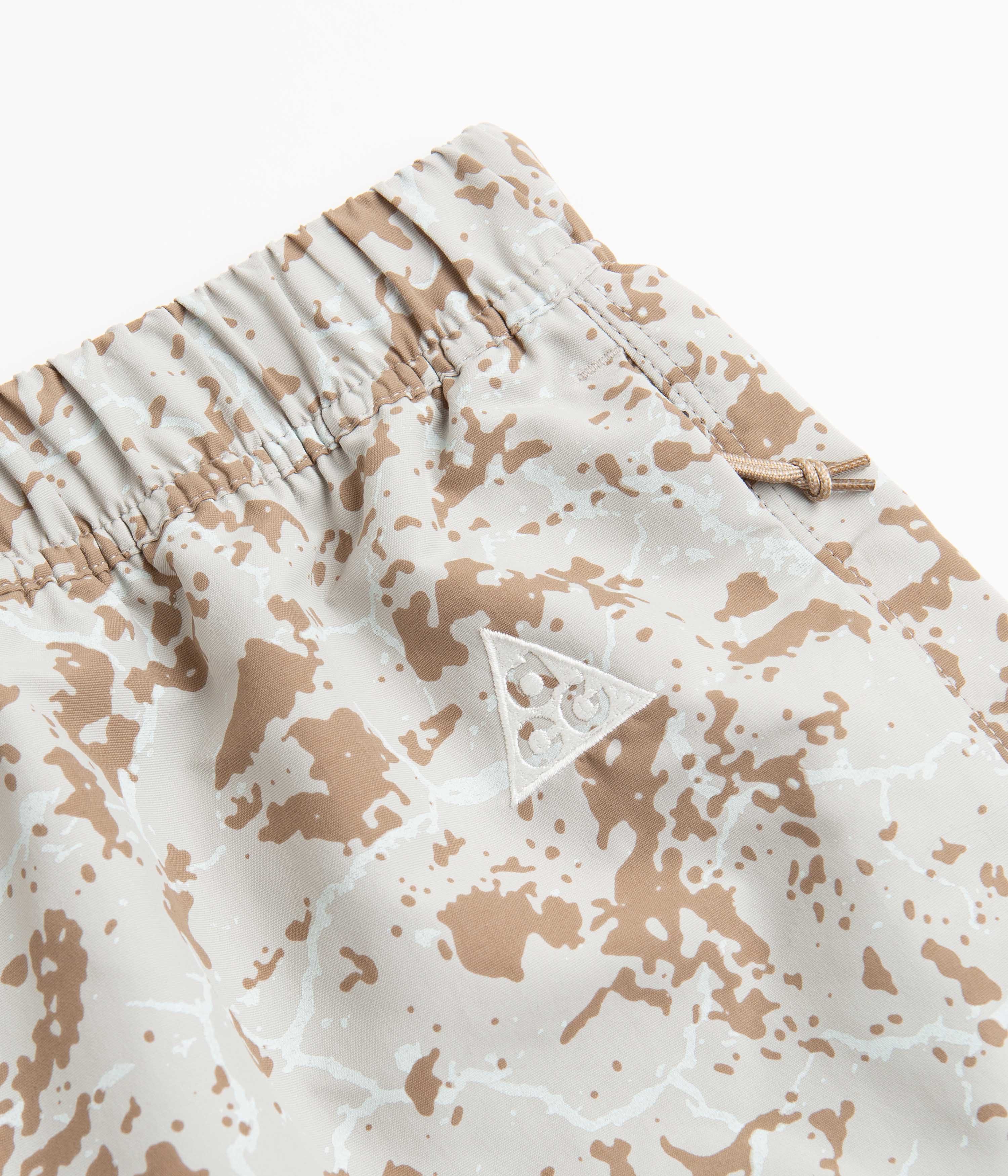 Nike ACG AOP Trail Shorts - Light Iron Ore / Summit White - Image 6