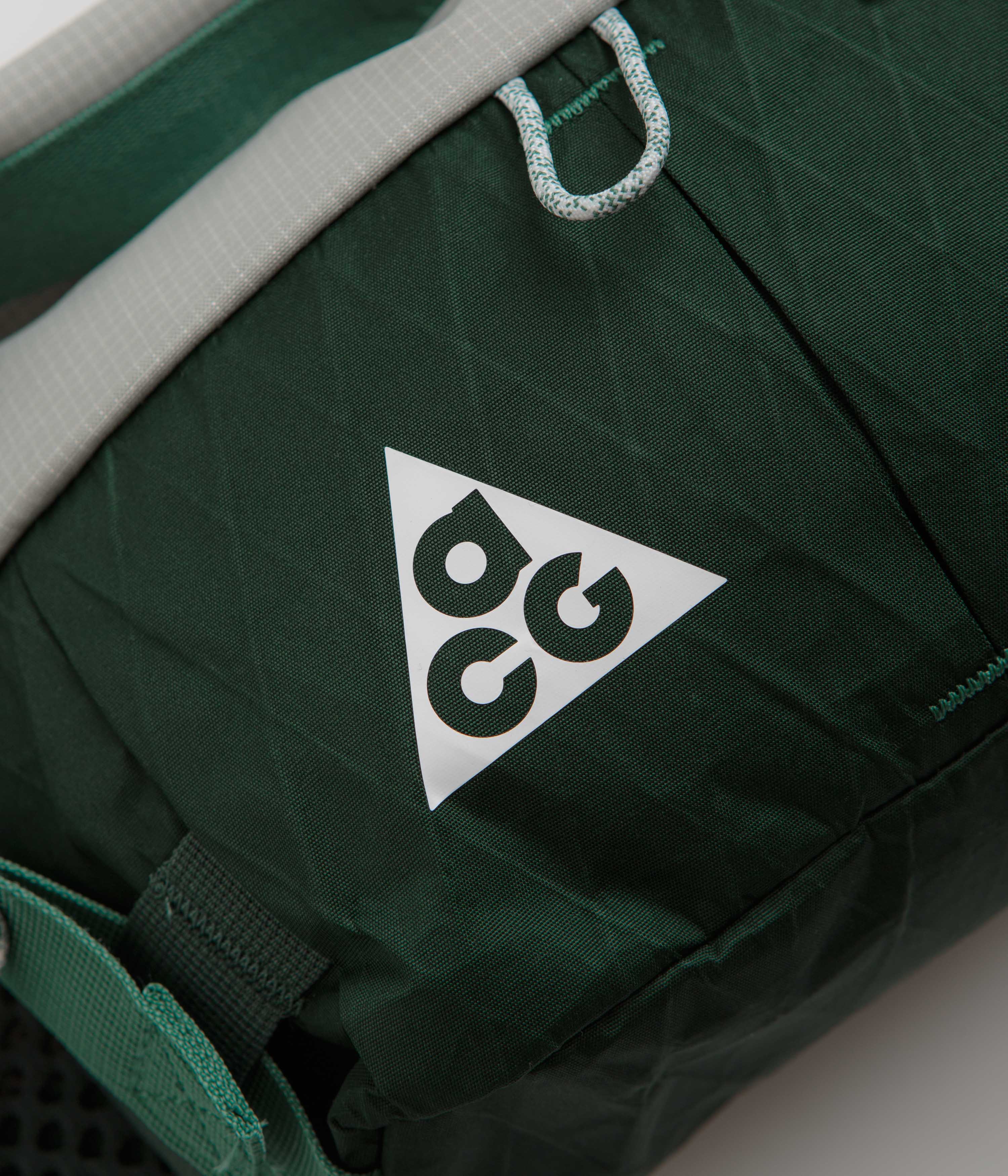 Nike ACG Aysen 3L Pack - Vintage Green / Light Iron Ore / White - Image 3