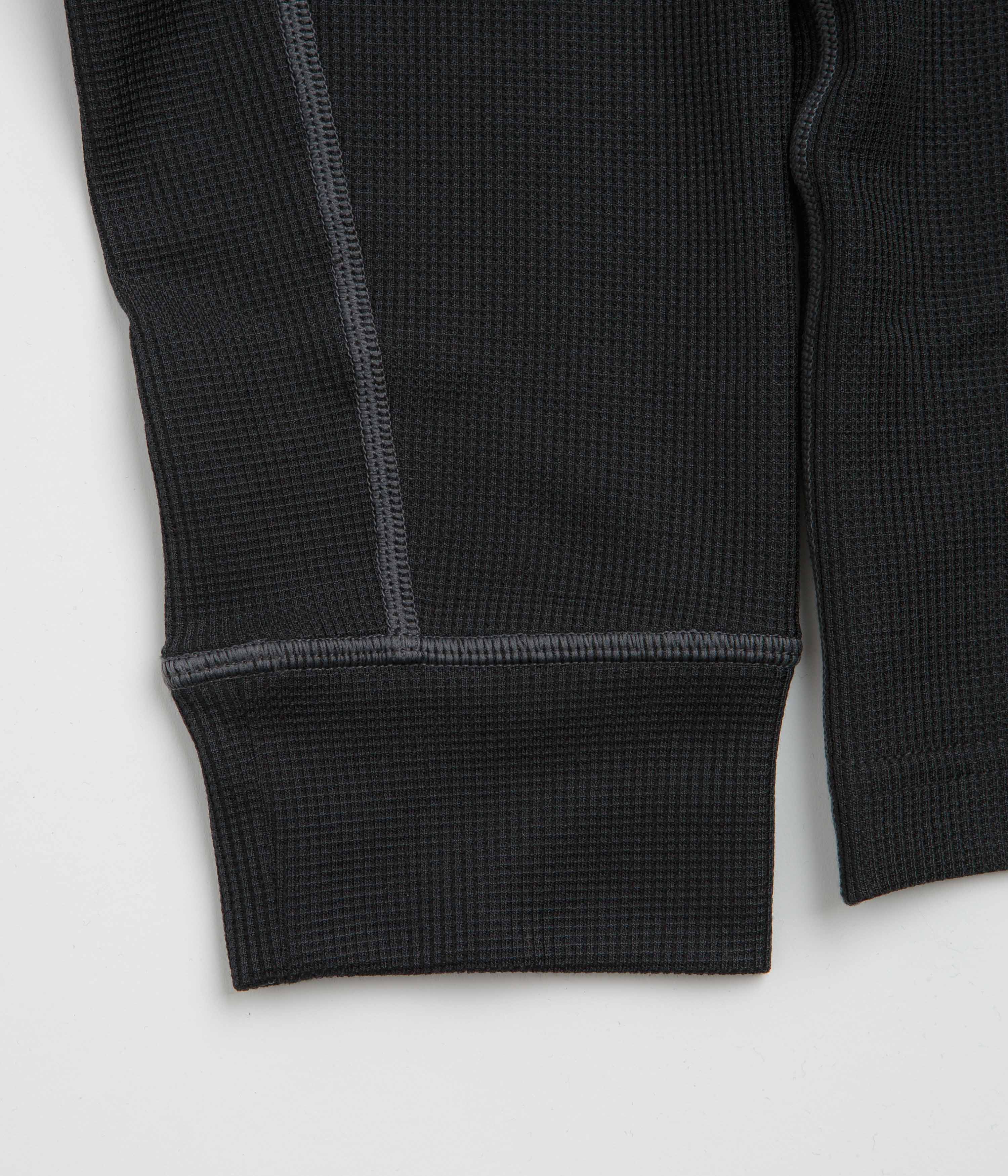 Nike ACG Chinati Long Sleeve T-Shirt - Black / Anthracite / Summit White - Image 4
