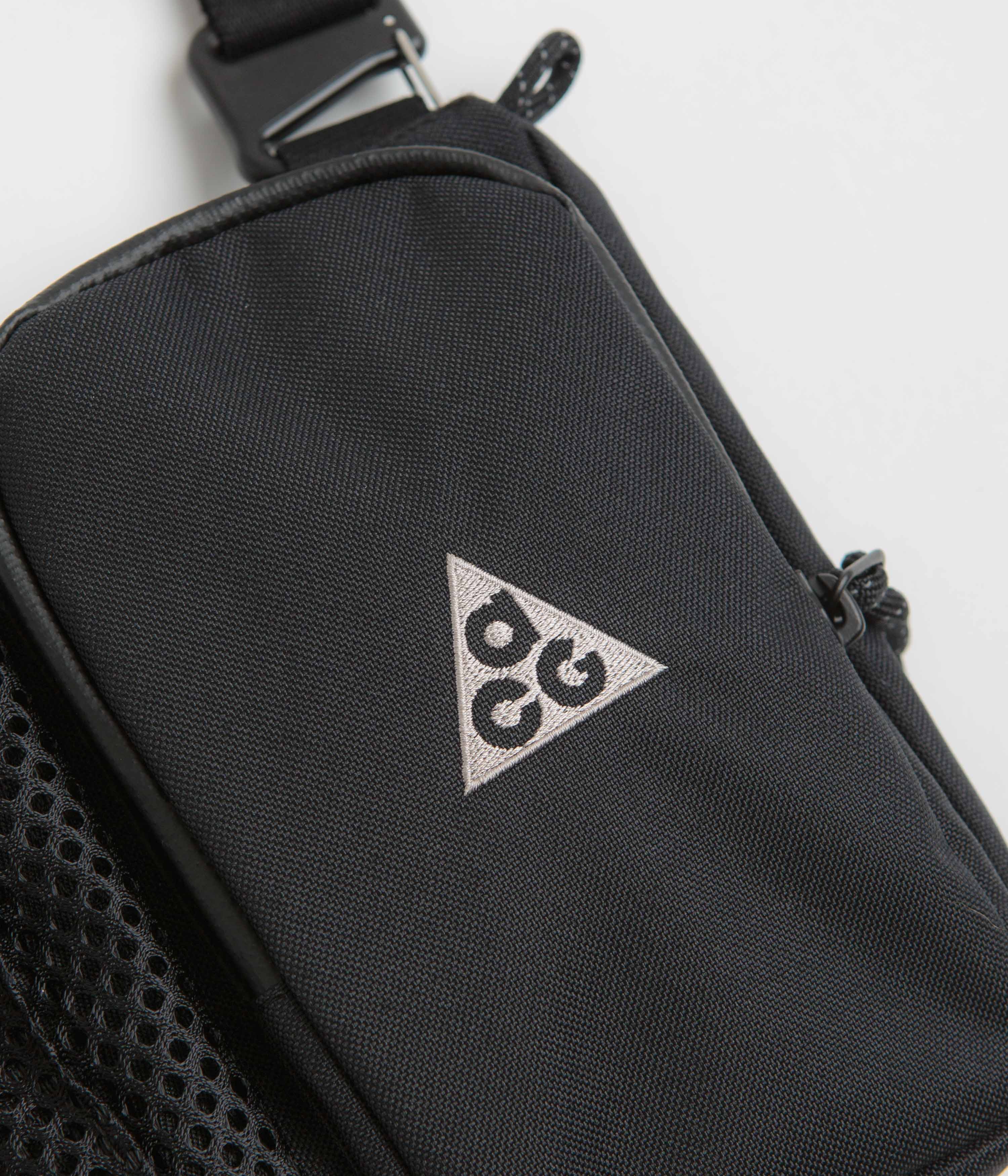 Nike ACG Daymax Crossbody Bag - Black / College Grey / College Grey - Image 3