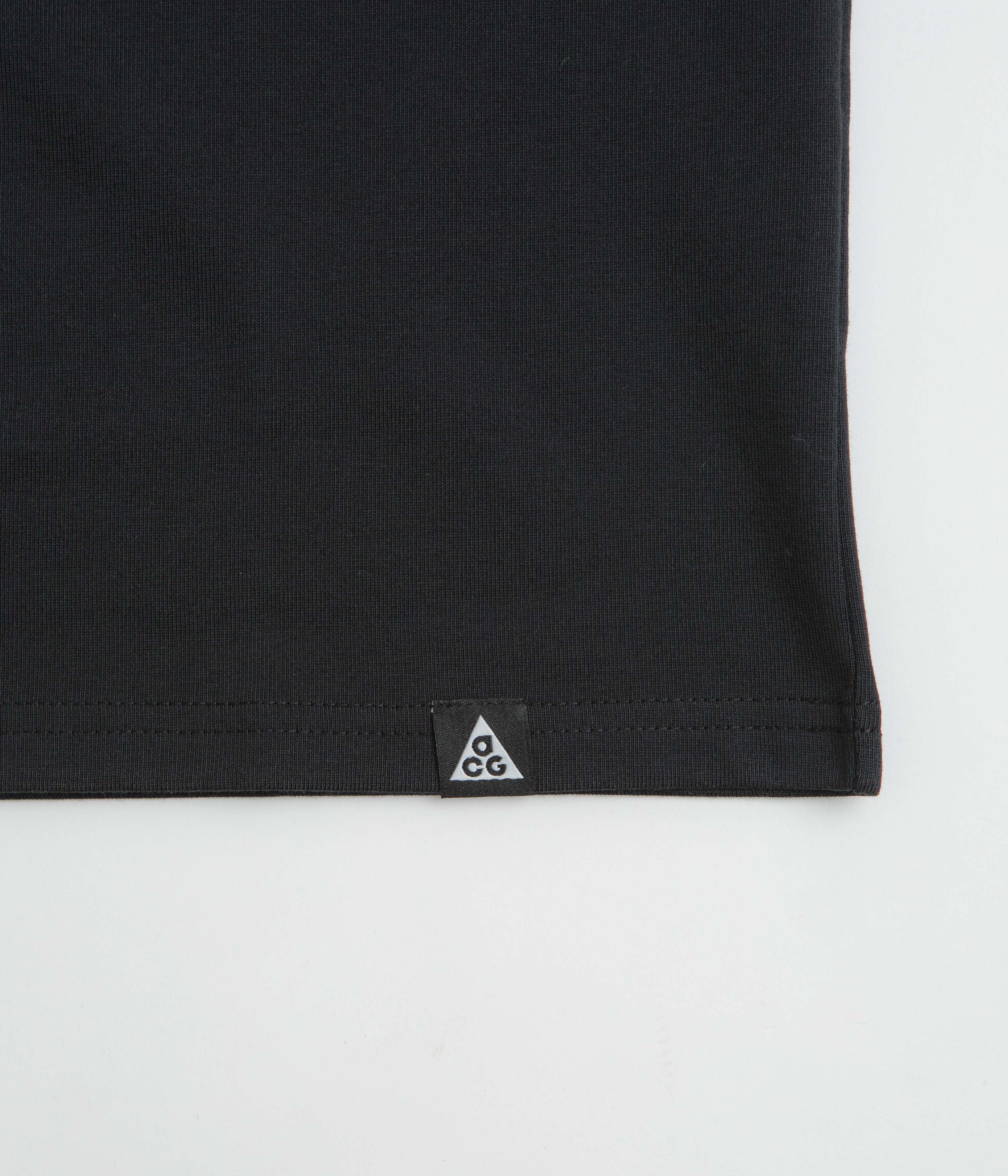 Nike ACG Guide T-Shirt - Black - Image 6