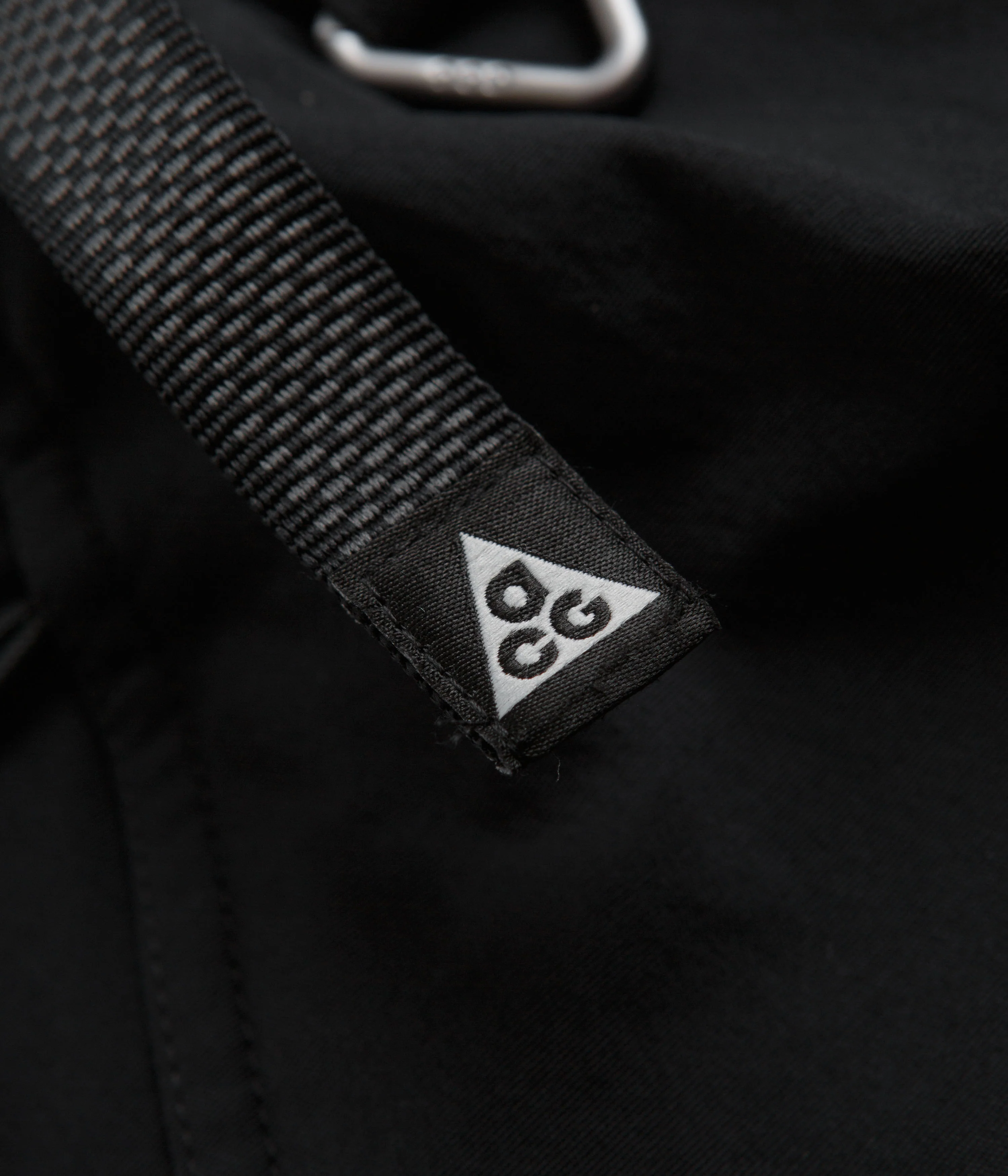 Nike ACG Hiking Shorts - Black / Anthracite / Summit White - Image 9