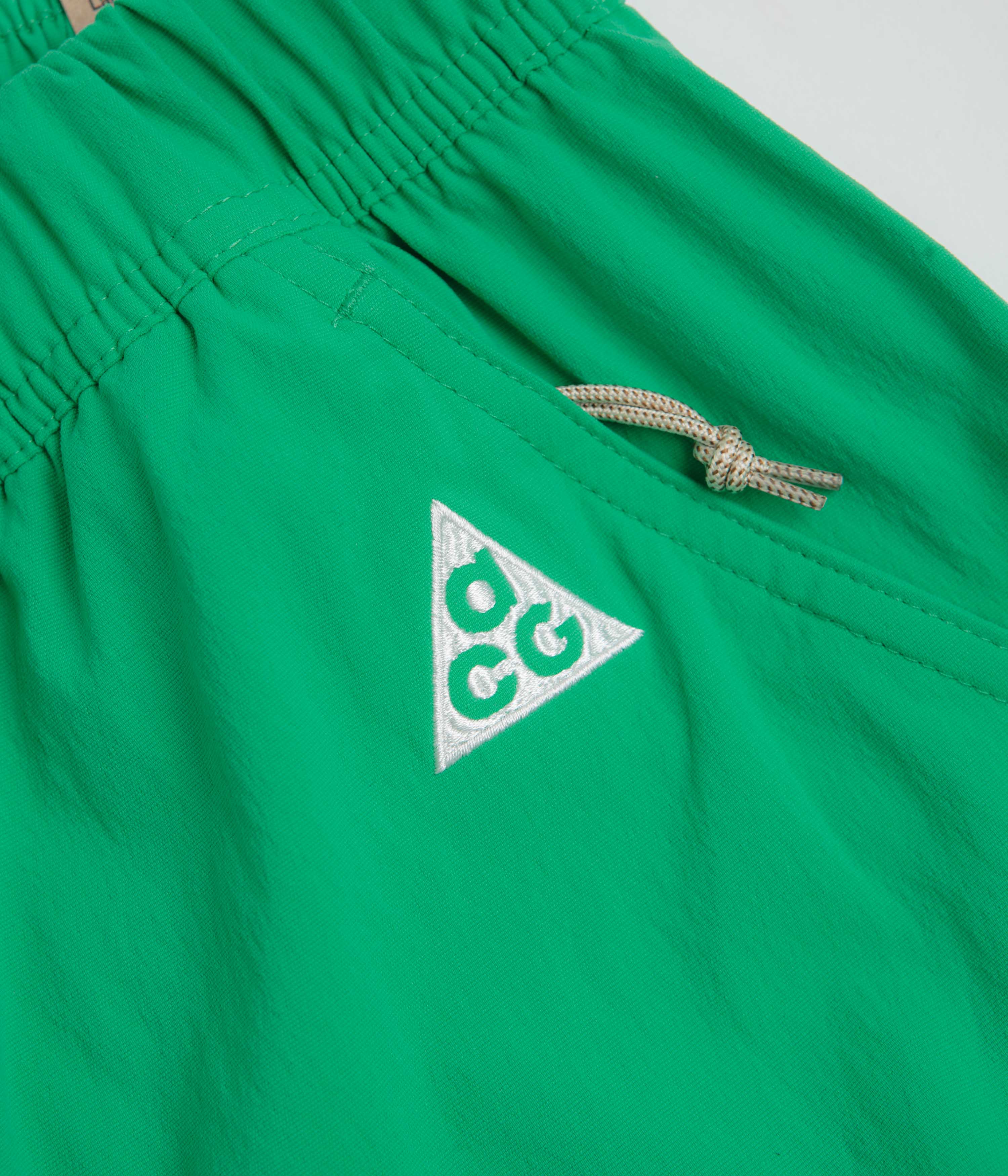 Nike ACG Hiking Shorts - Stadium Green / Summit White - Image 5