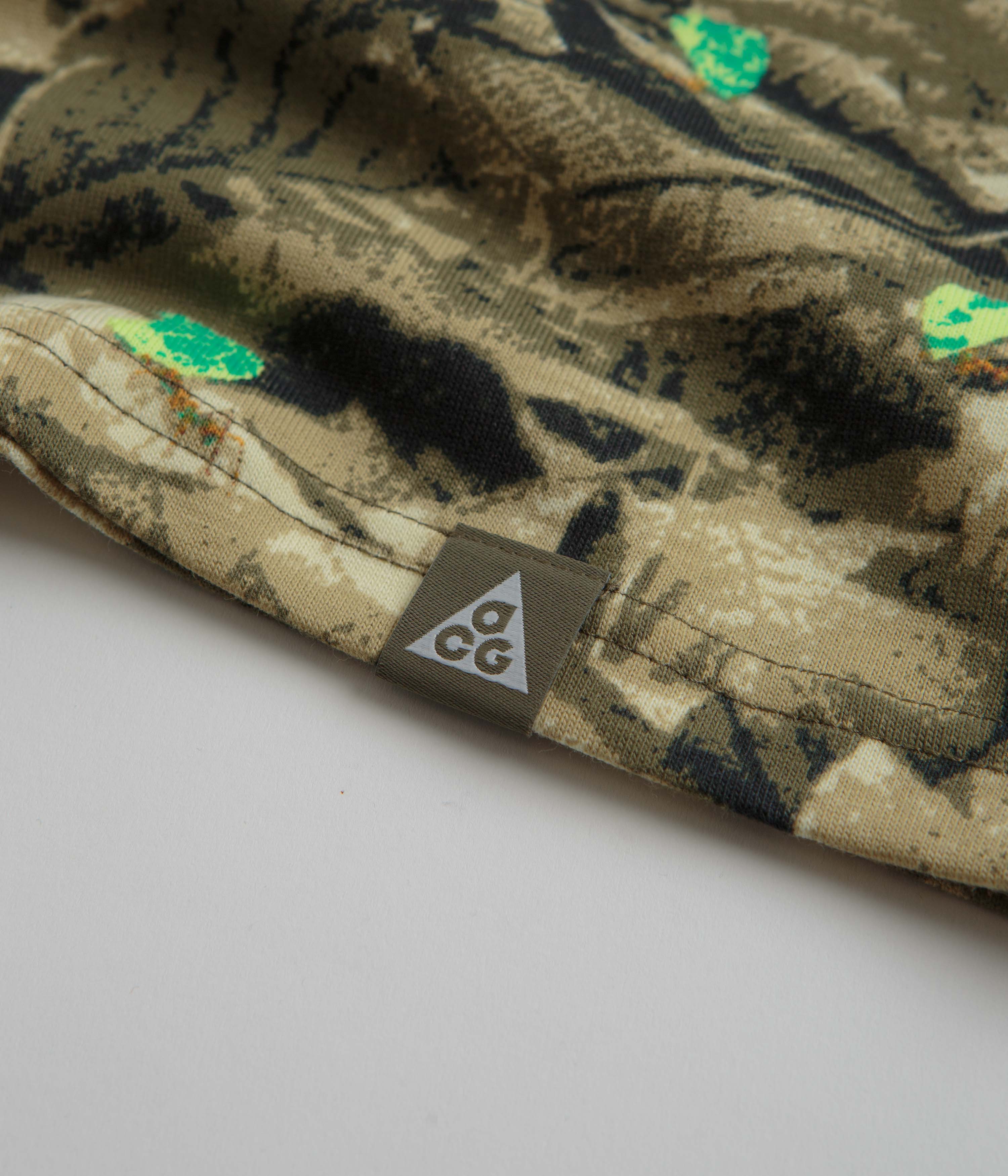 Nike ACG Leafcutter T-Shirt - Medium Olive - Image 4