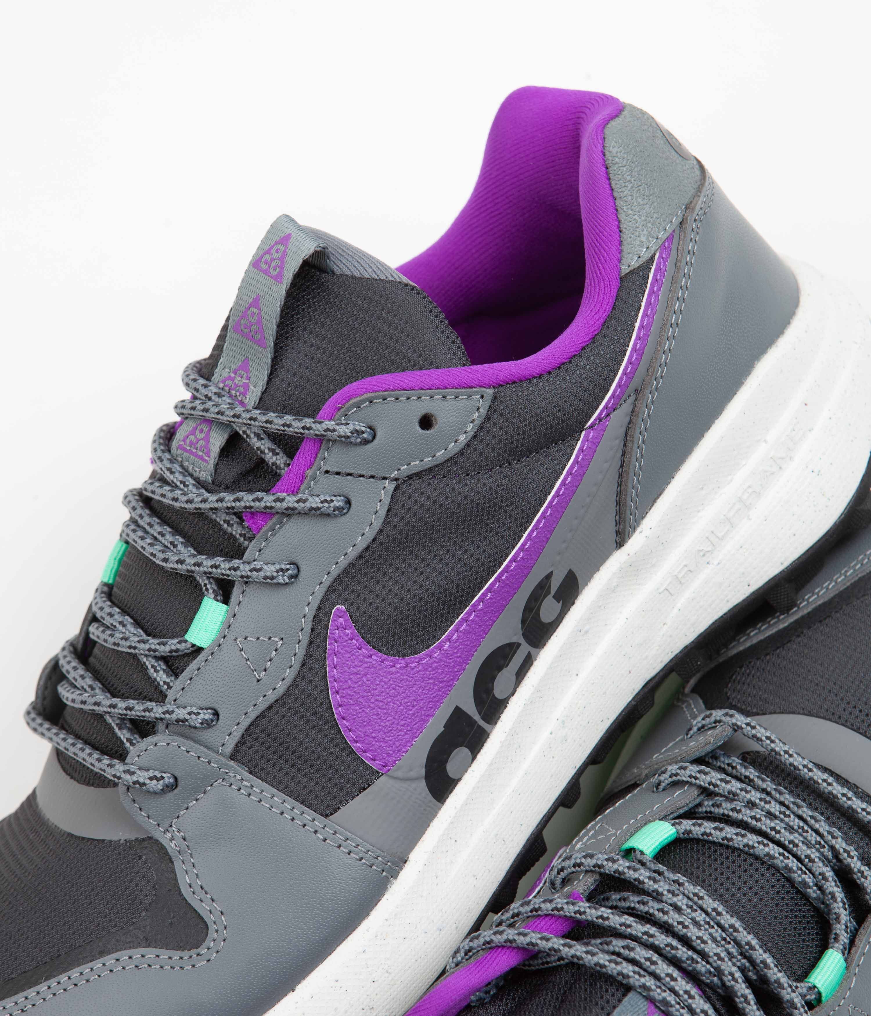 Nike ACG Lowcate Shoes - Smoke Grey / Dark Smoke Grey - Vivid Purple - Image 3
