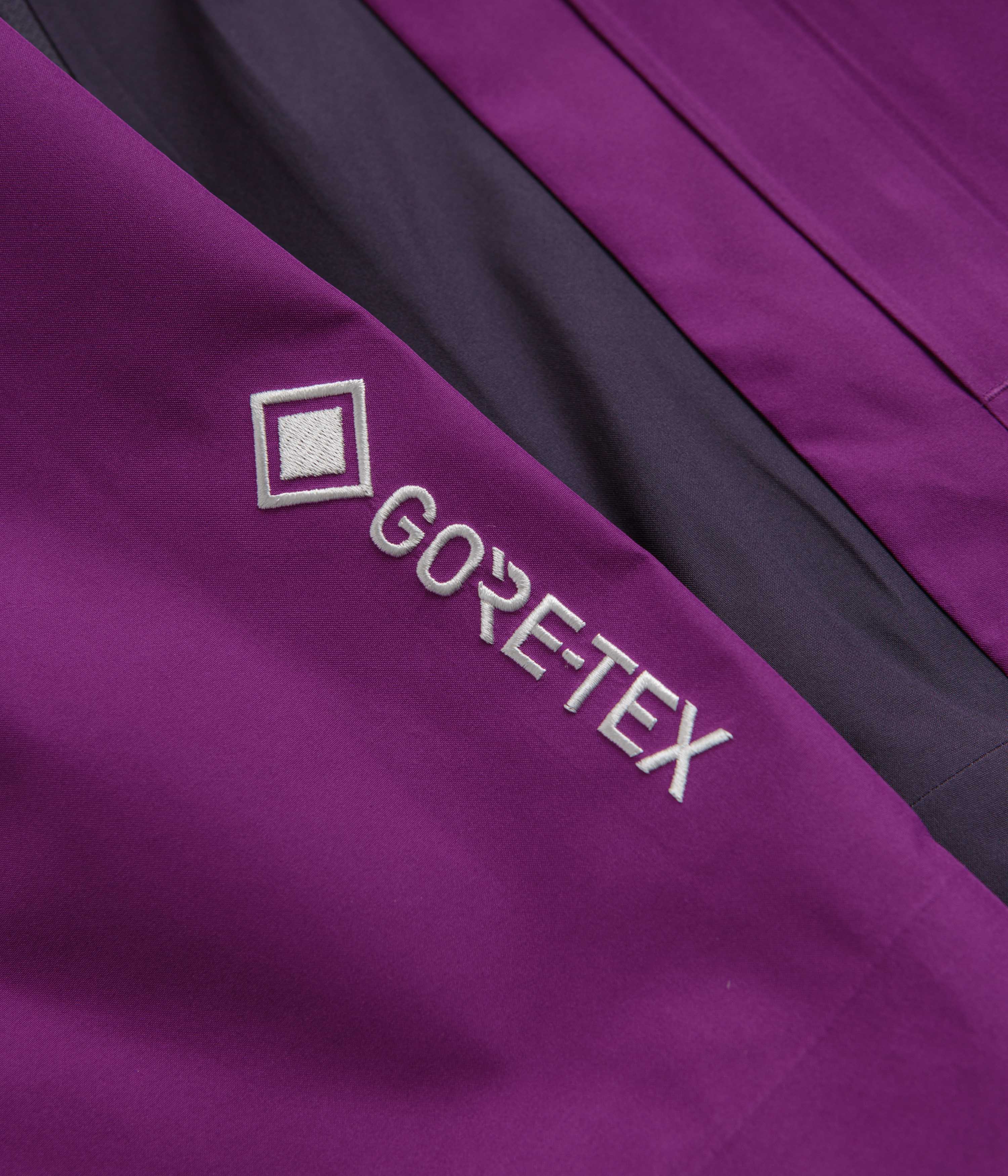 Nike ACG Misery Ridge Jacket - Bold Berry / Dark Raisin / Summit White - Image 8
