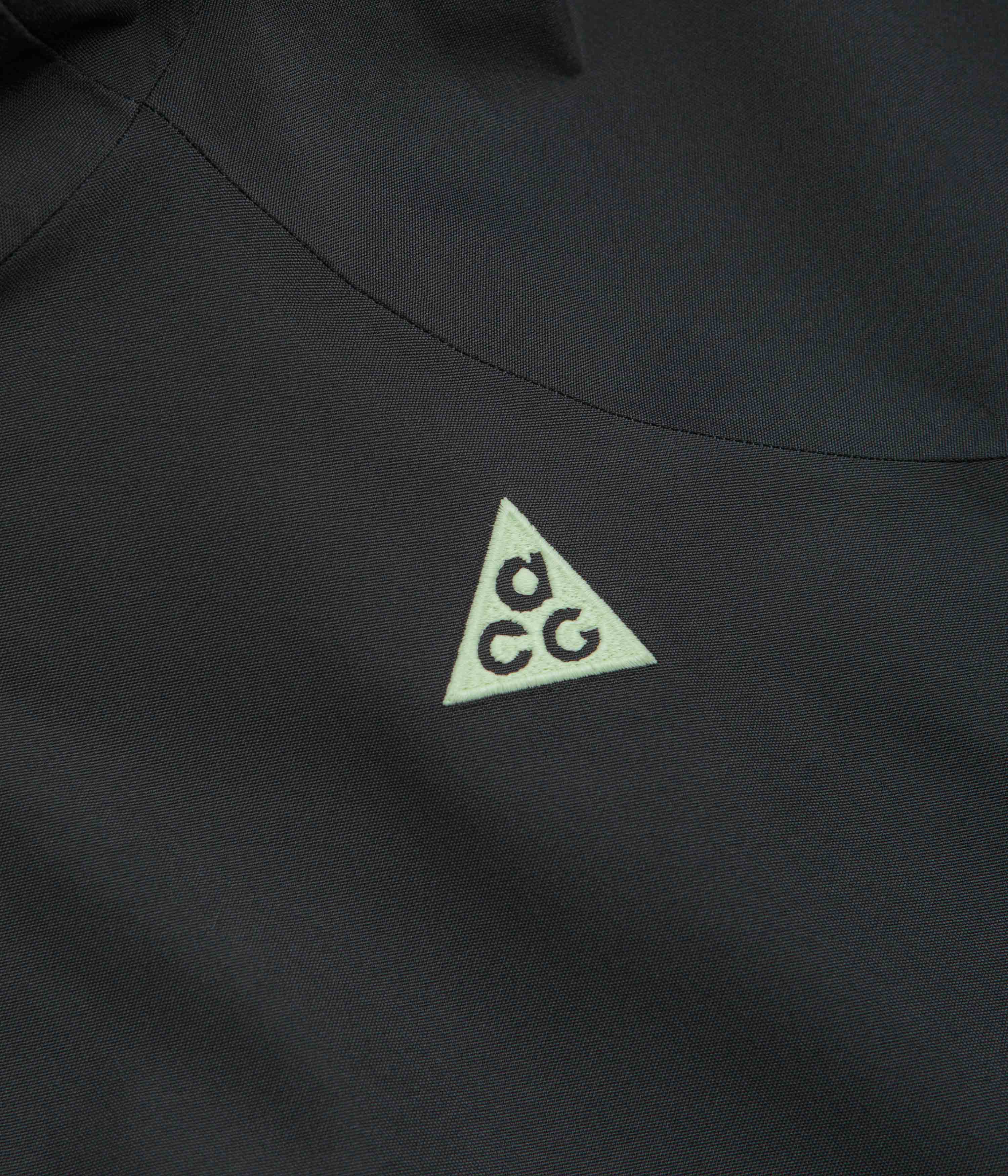 Nike ACG Mystery Lights Snow Jacket - Anthracite / Anthracite / Black / Black - Image 4