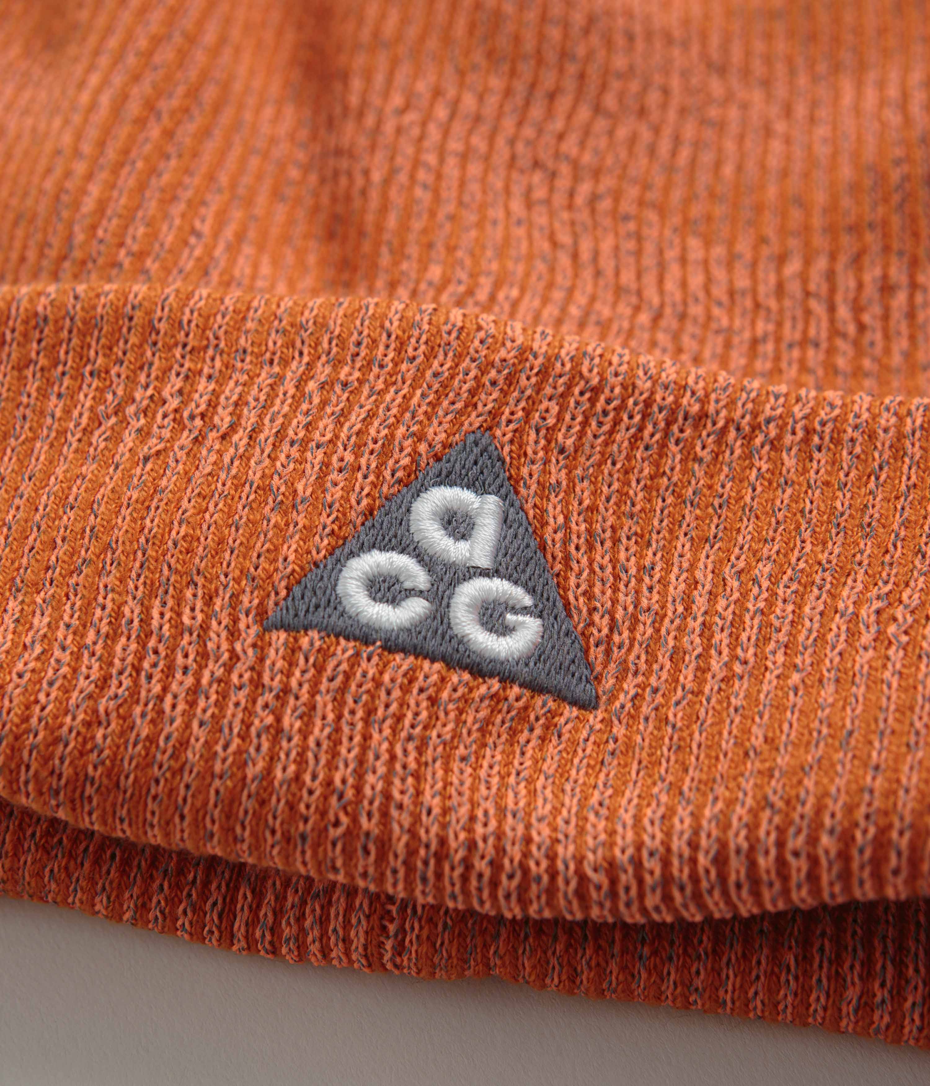Nike ACG Peak Beanie - Campfire Orange / Total Orange - Image 2