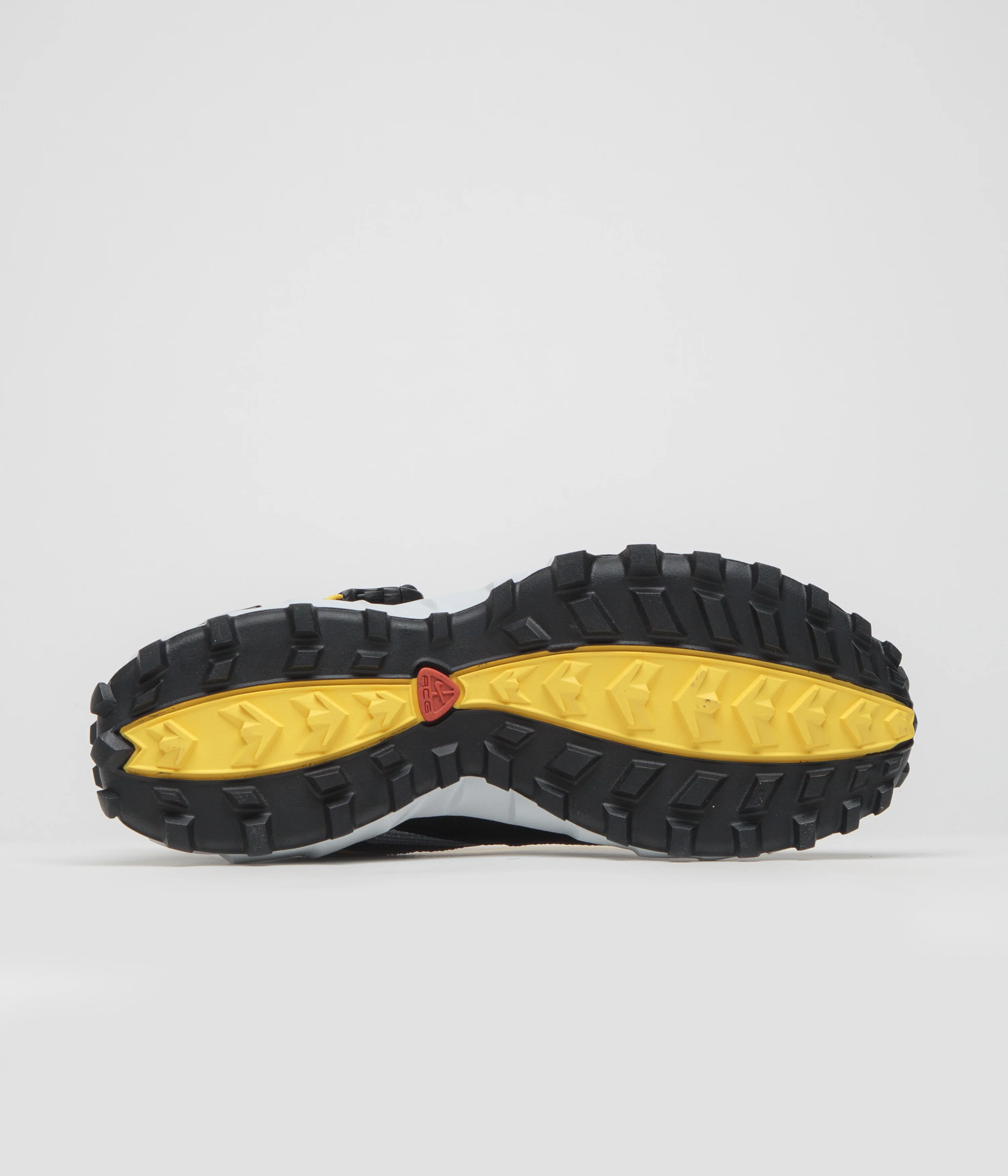 Nike ACG Phassad Shoes - Black / Yellow Zest - Metallic Silver - Image 7