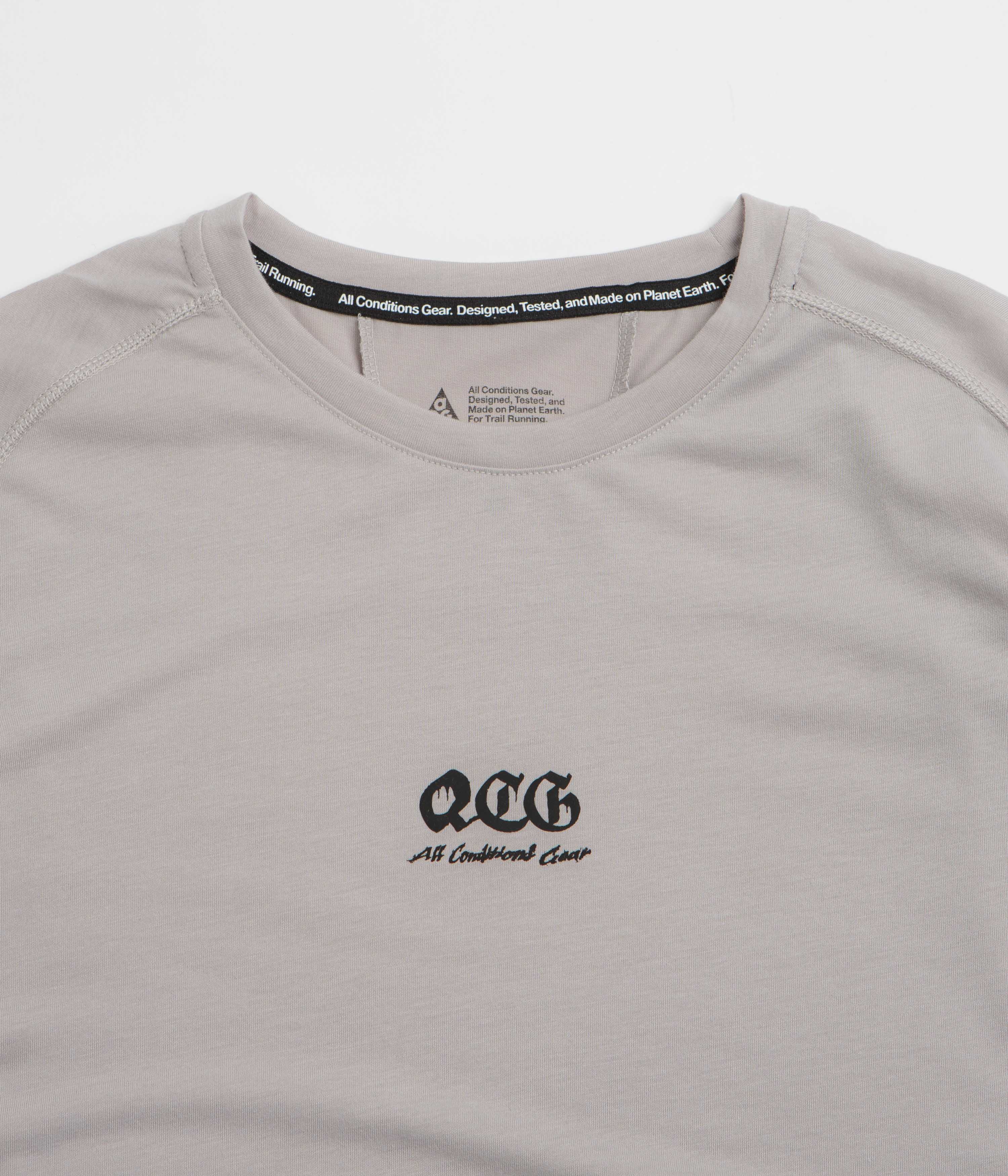Nike ACG Solar Chase T-Shirt - College Grey / Black / Summit White - Image 3